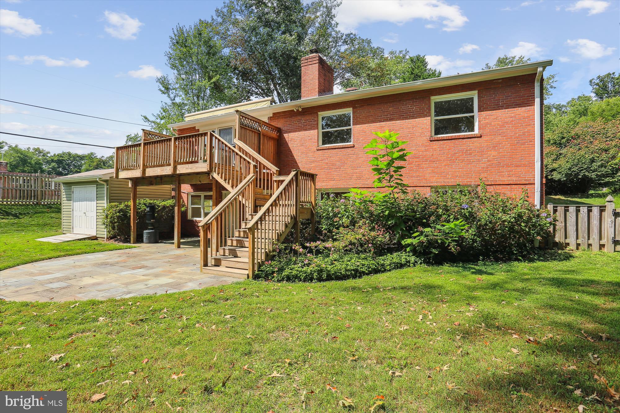 BRADLEY HILLS - Residential