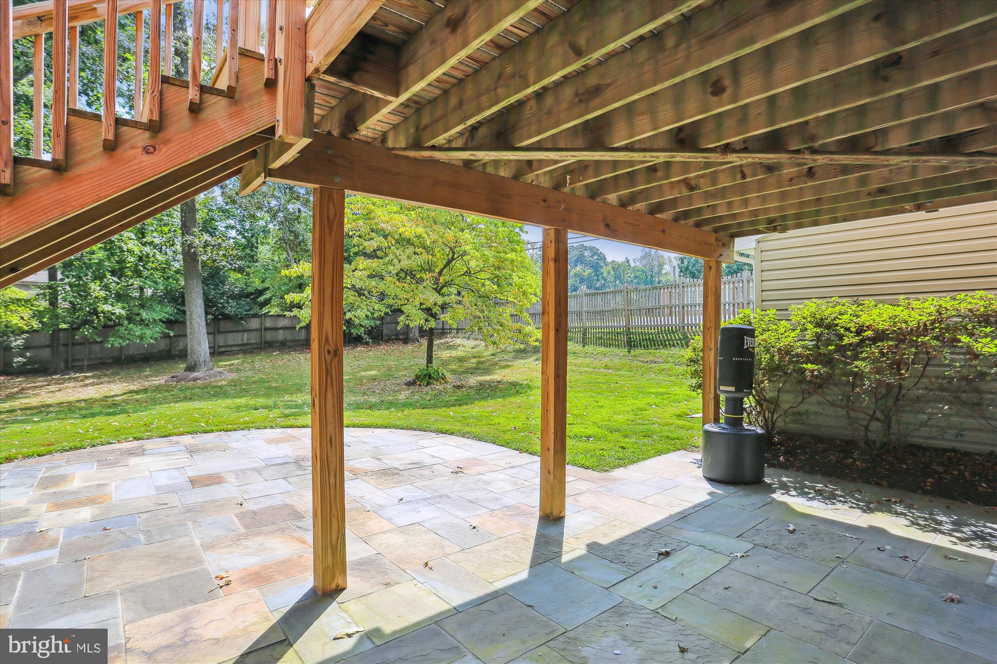 BRADLEY HILLS - Residential