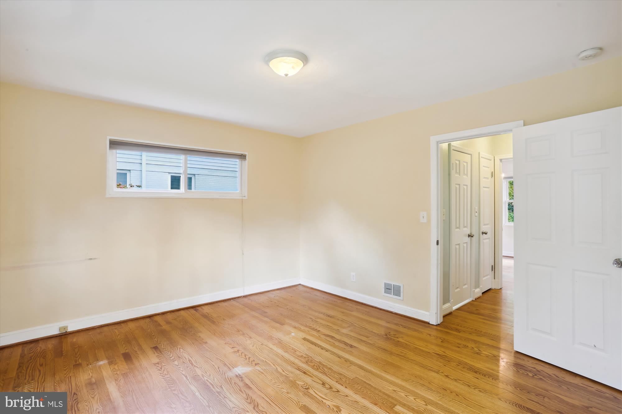 BRADLEY HILLS - Residential