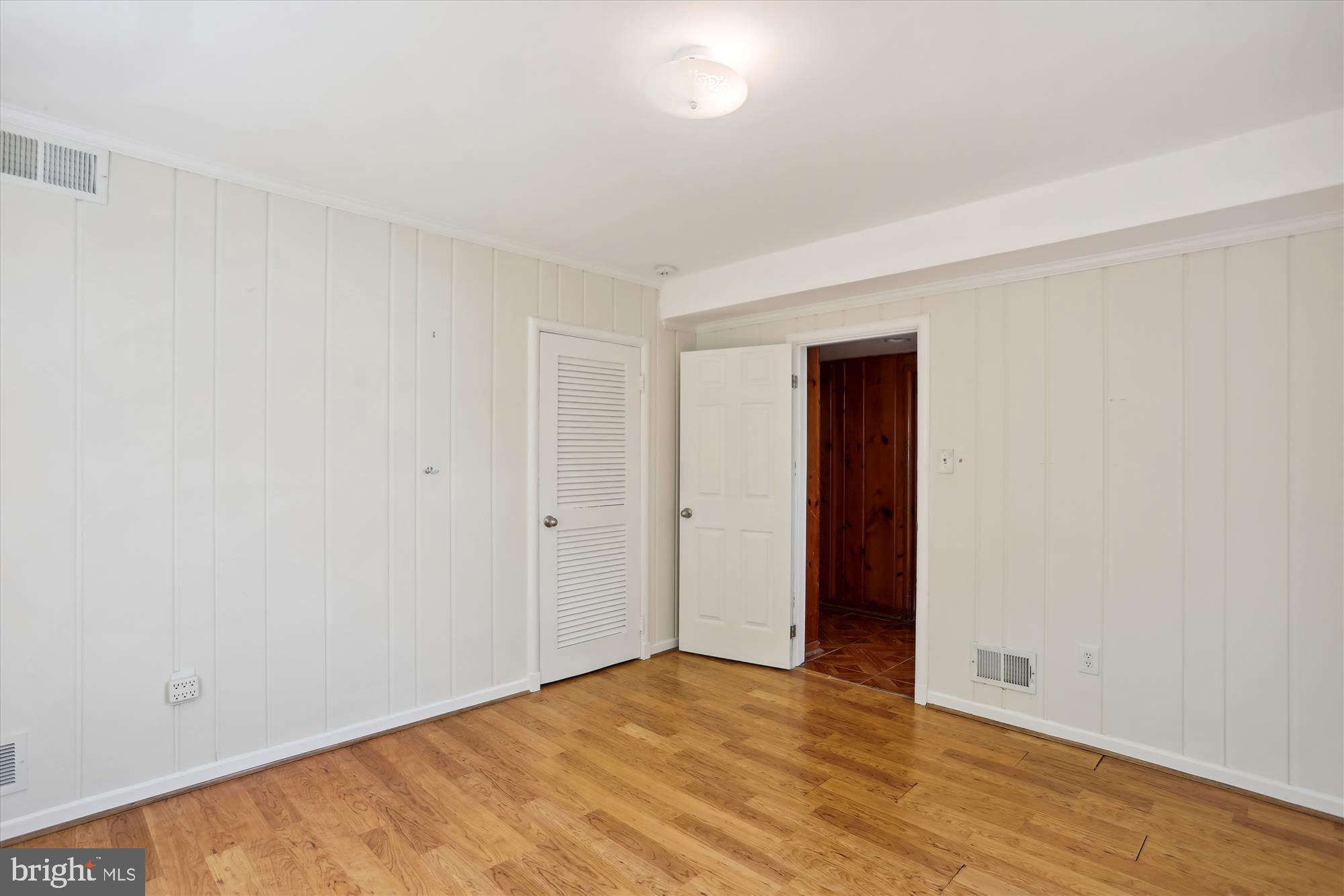 BRADLEY HILLS - Residential