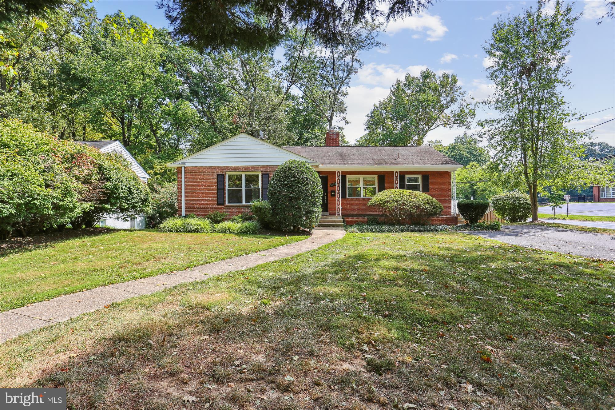 BRADLEY HILLS - Residential