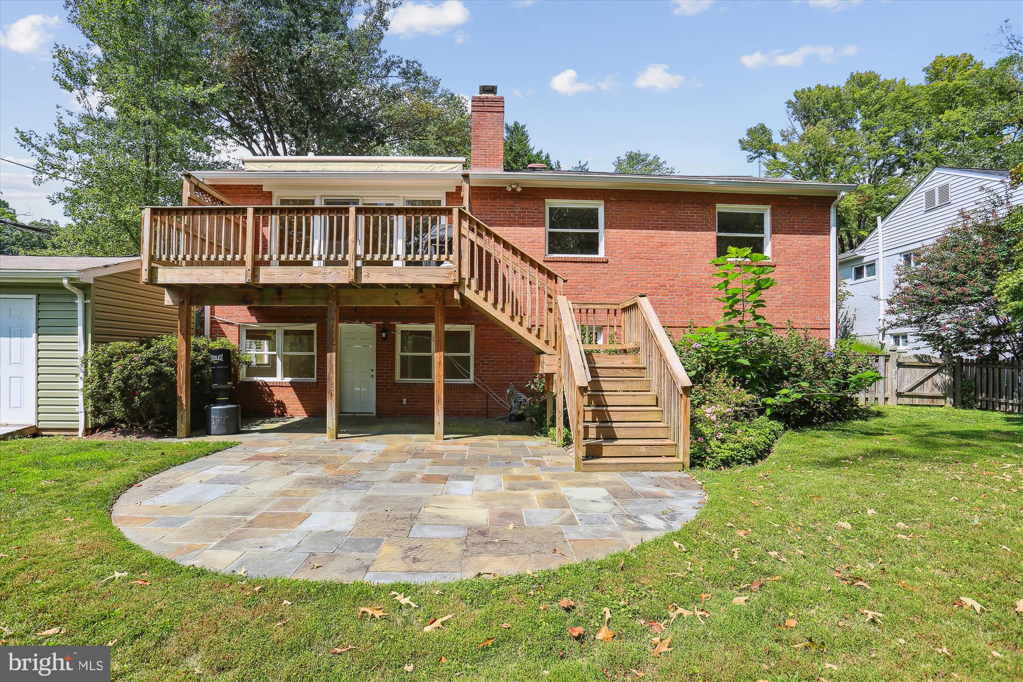 BRADLEY HILLS - Residential