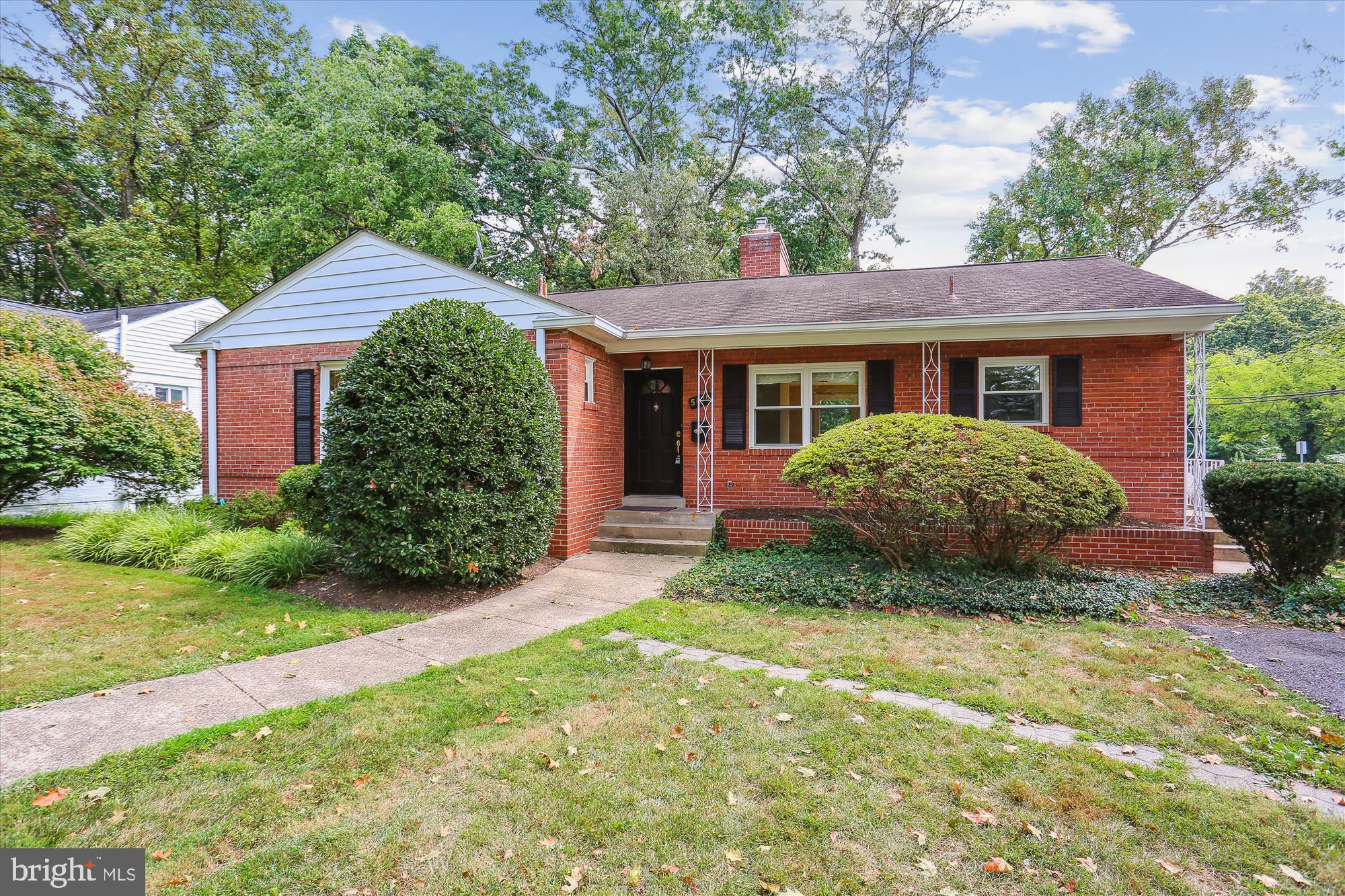 BRADLEY HILLS - Residential