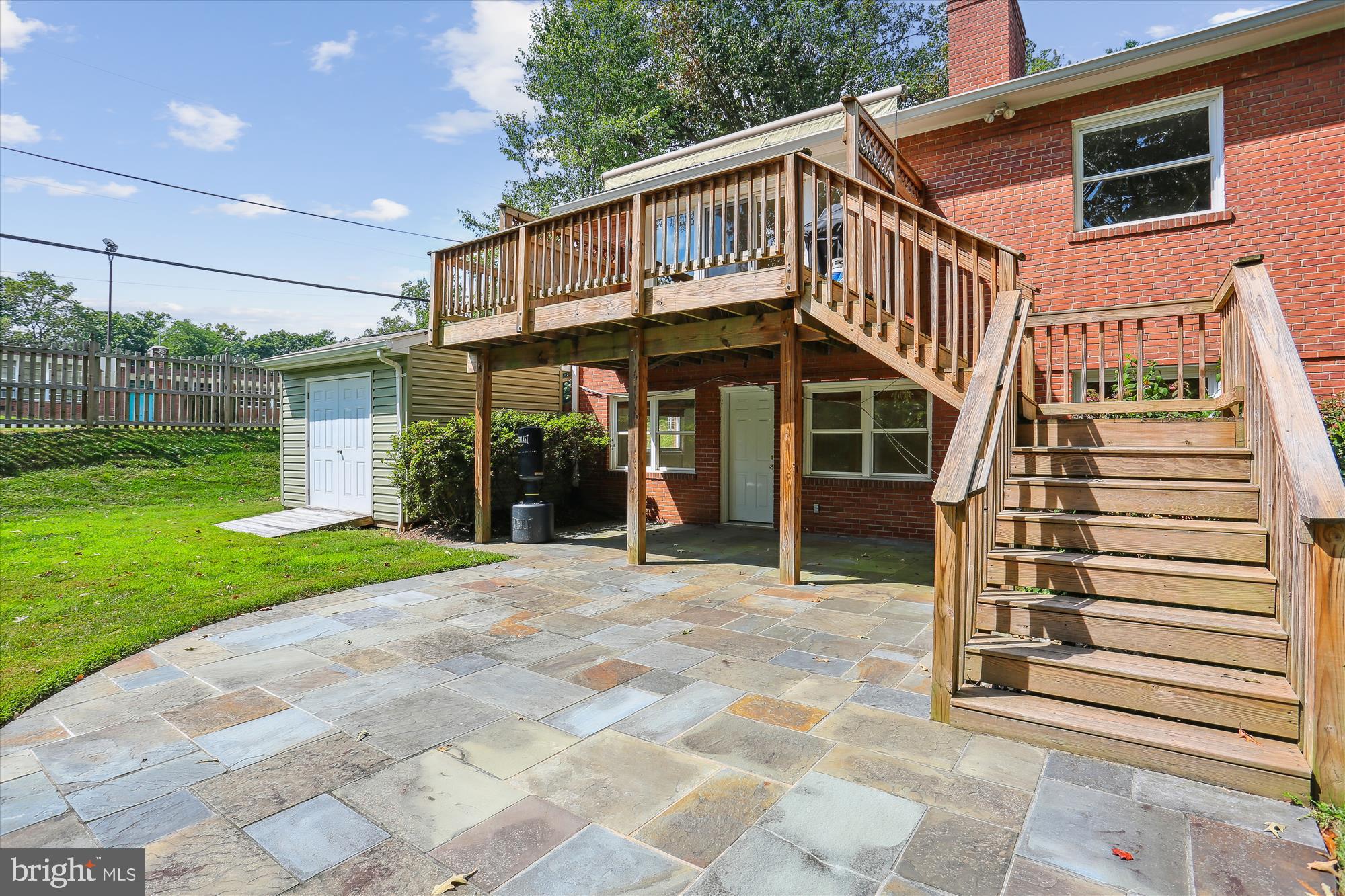 BRADLEY HILLS - Residential