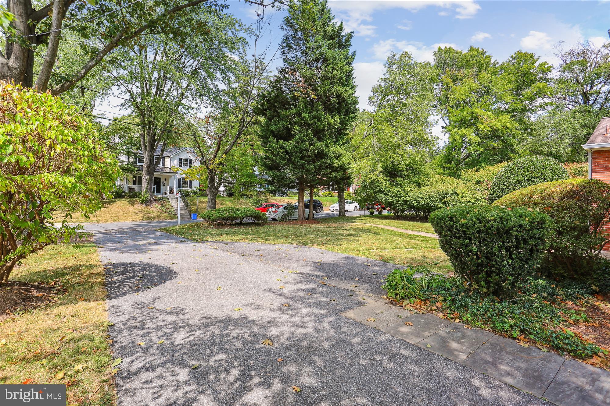 BRADLEY HILLS - Residential