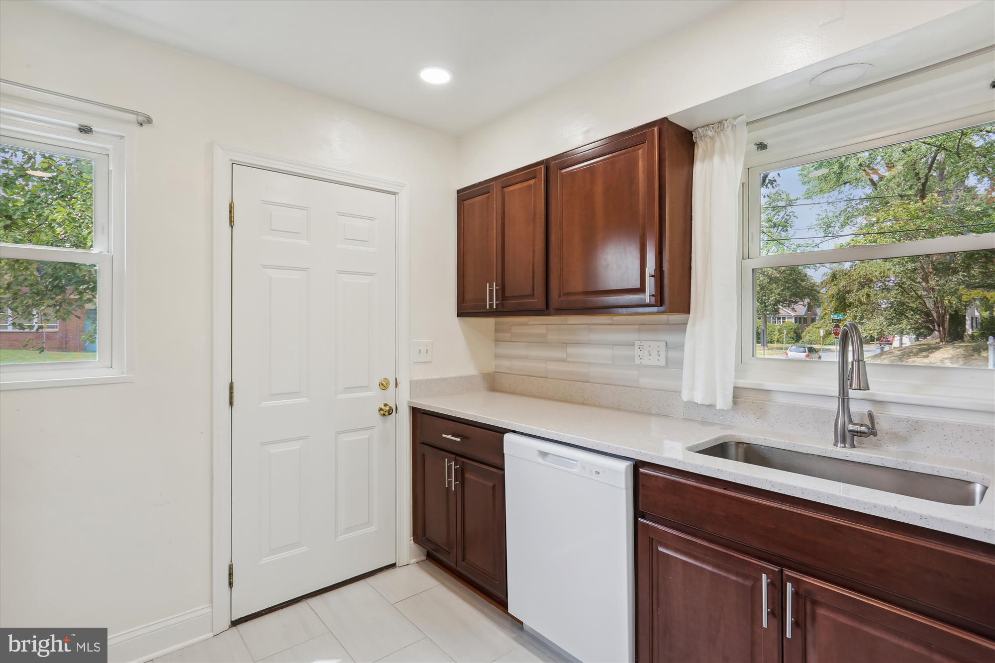 BRADLEY HILLS - Residential