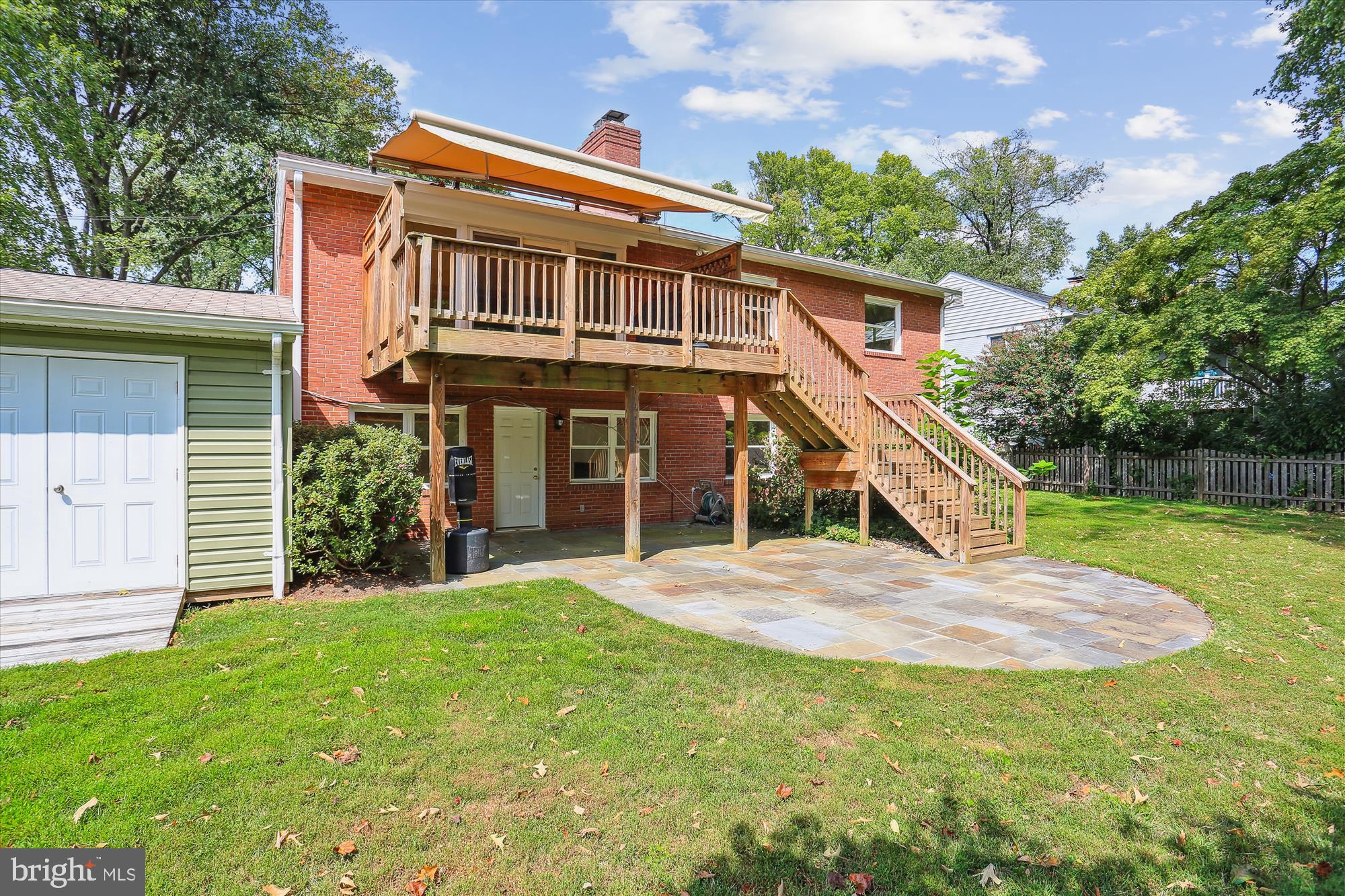 BRADLEY HILLS - Residential