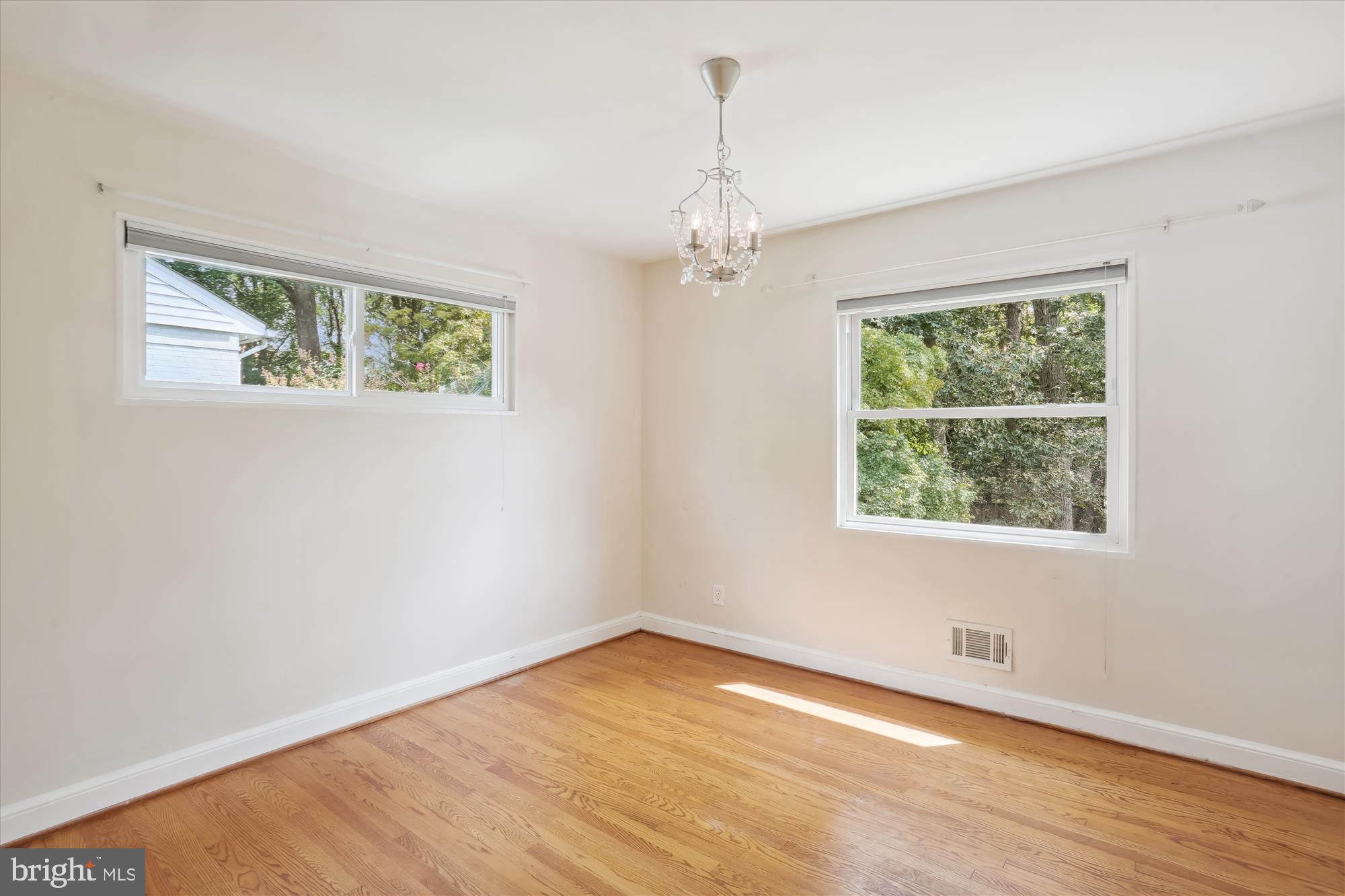 BRADLEY HILLS - Residential