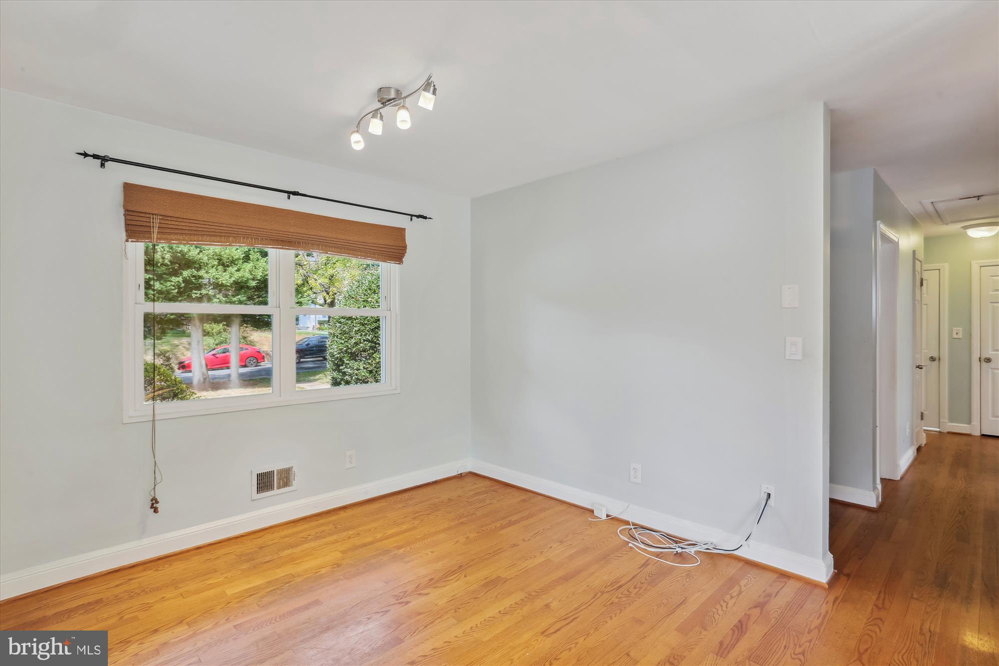 BRADLEY HILLS - Residential