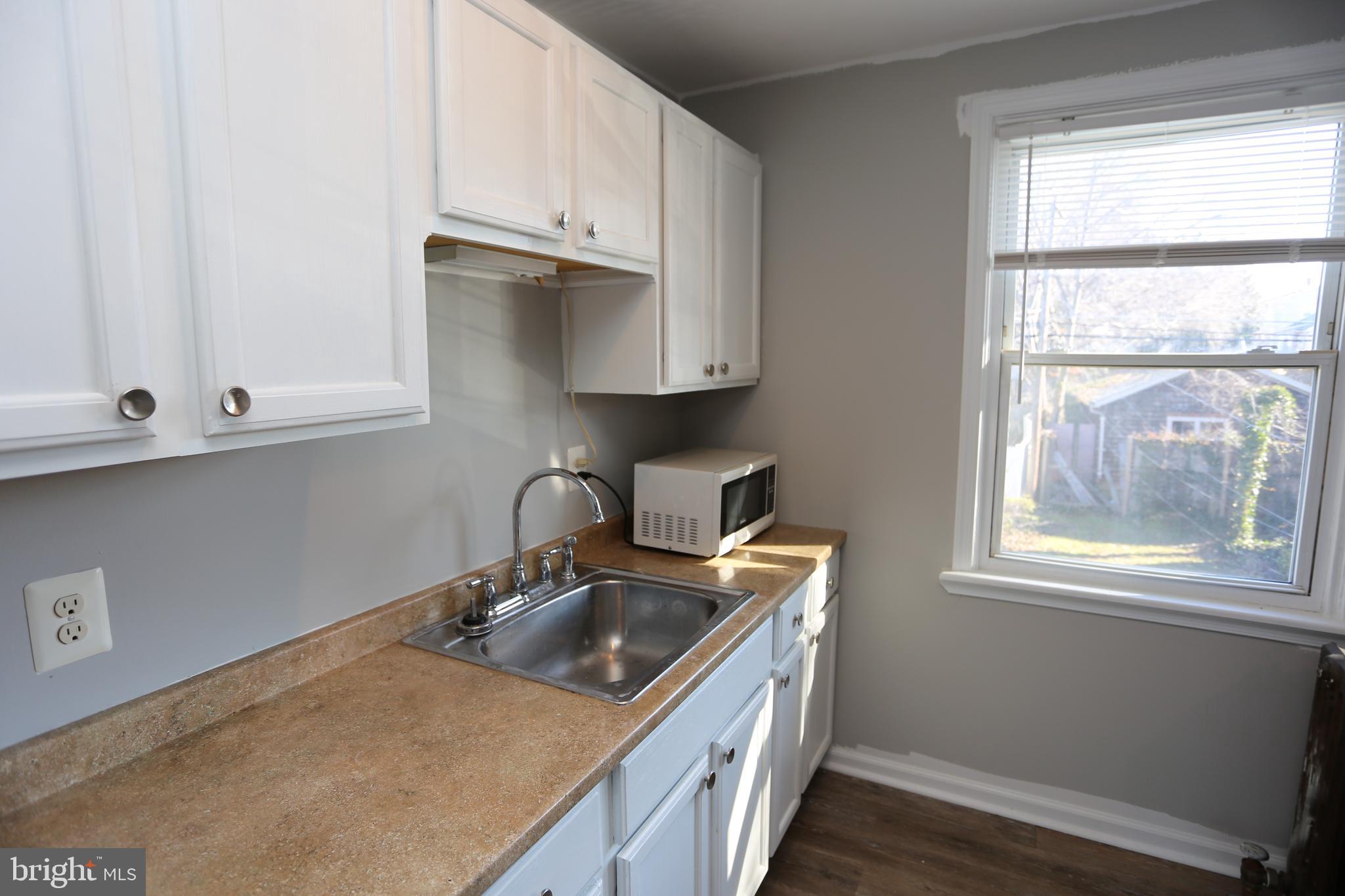 PARKVILLE - Residential Lease