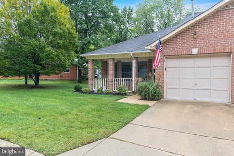 Townhouse For Sale - 903 Yardarm Lane<br/> ANNAPOLIS, MD 21401