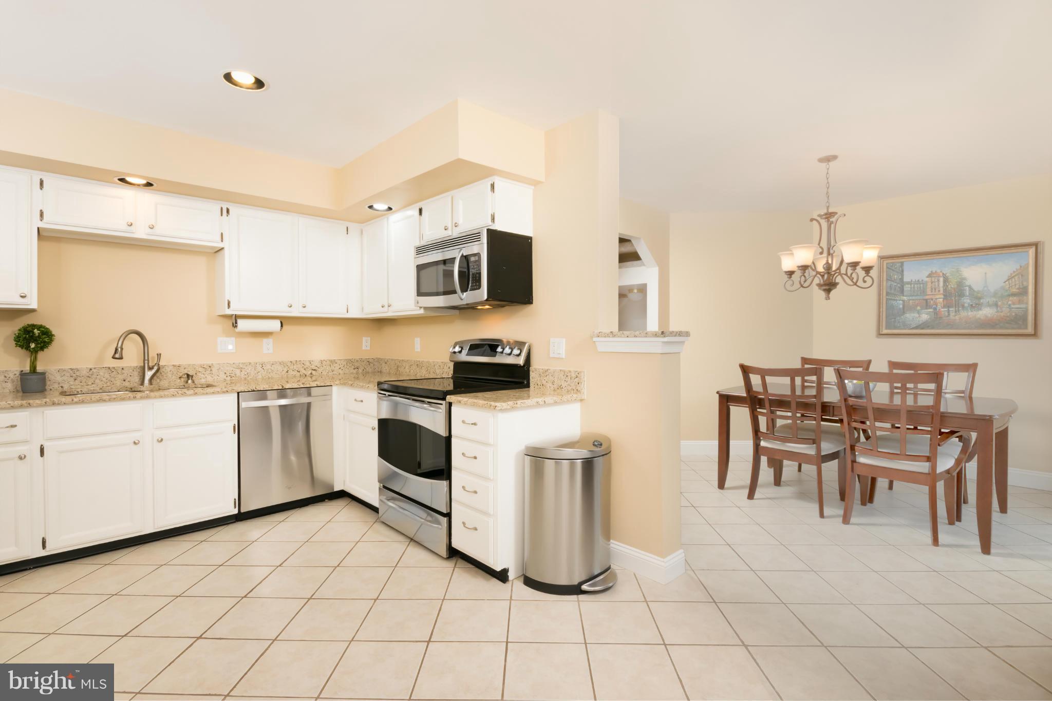 POTOMAC LAKES - Residential