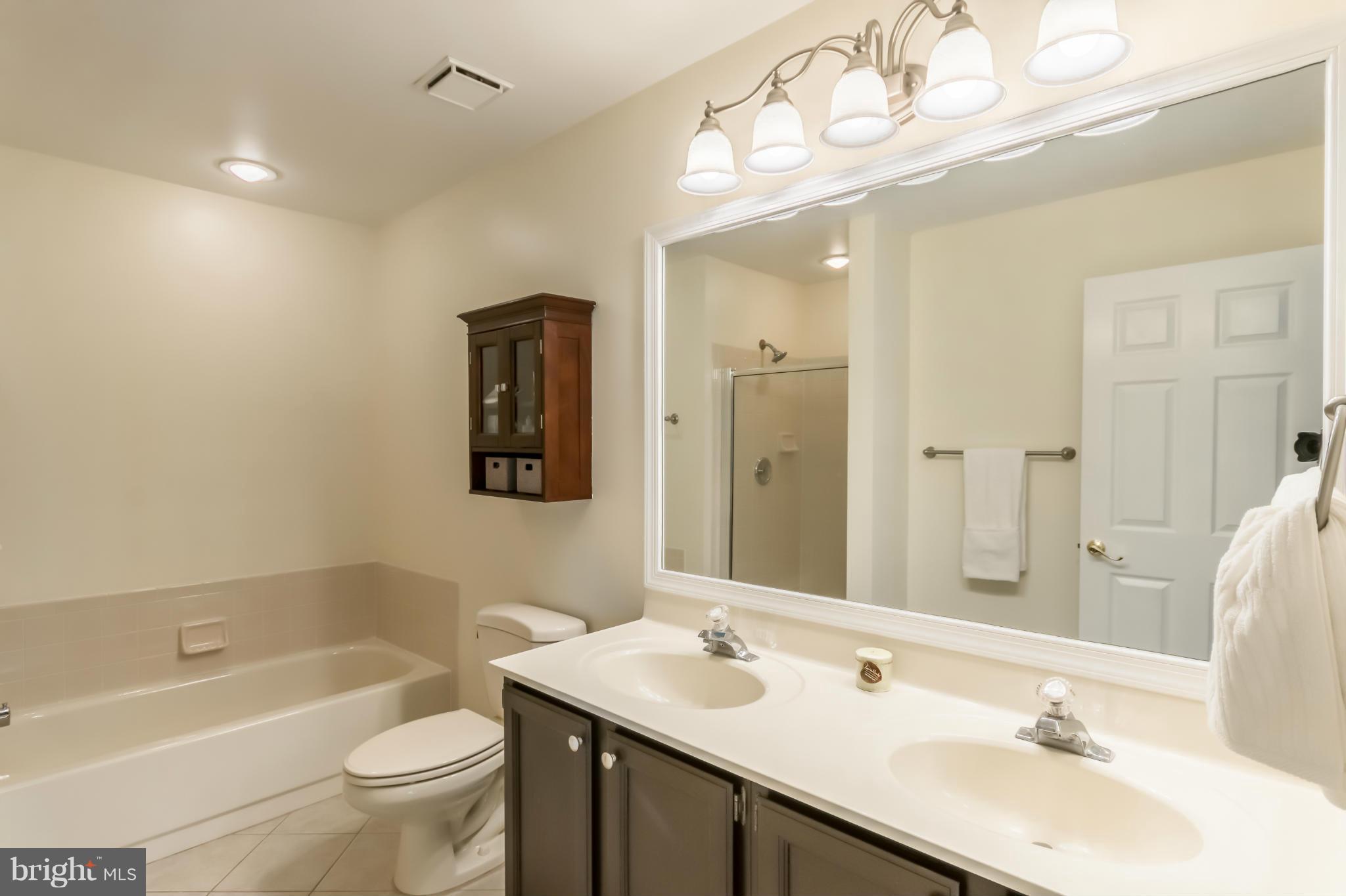 POTOMAC LAKES - Residential