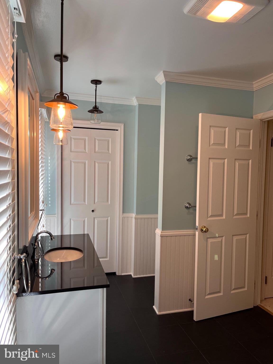 SOUTH BEECHWOOD - Residential