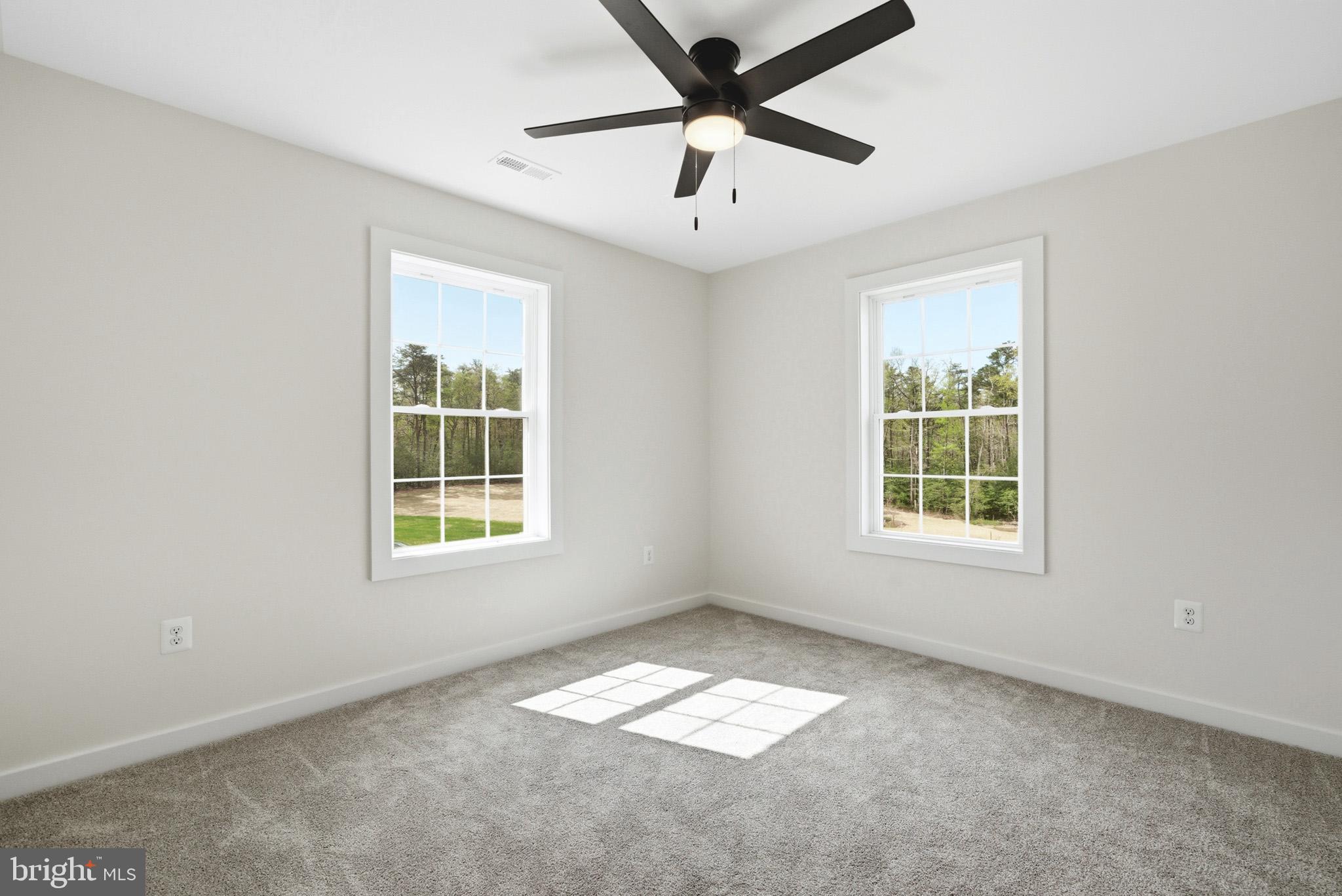 HAWKS NEST - Residential