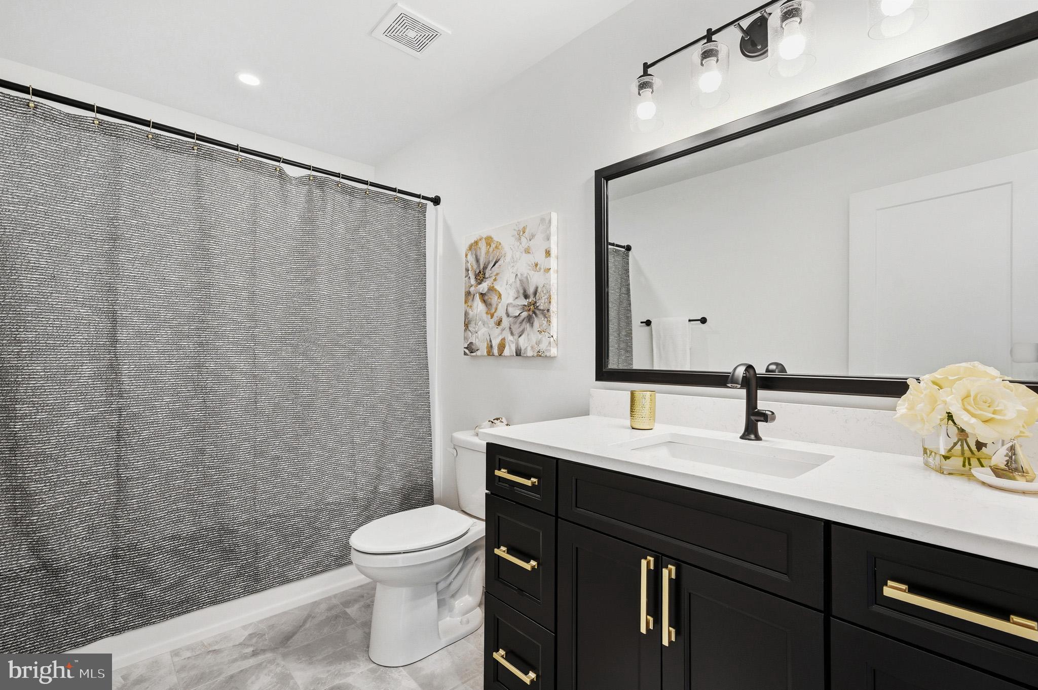 HAWKS NEST - Residential