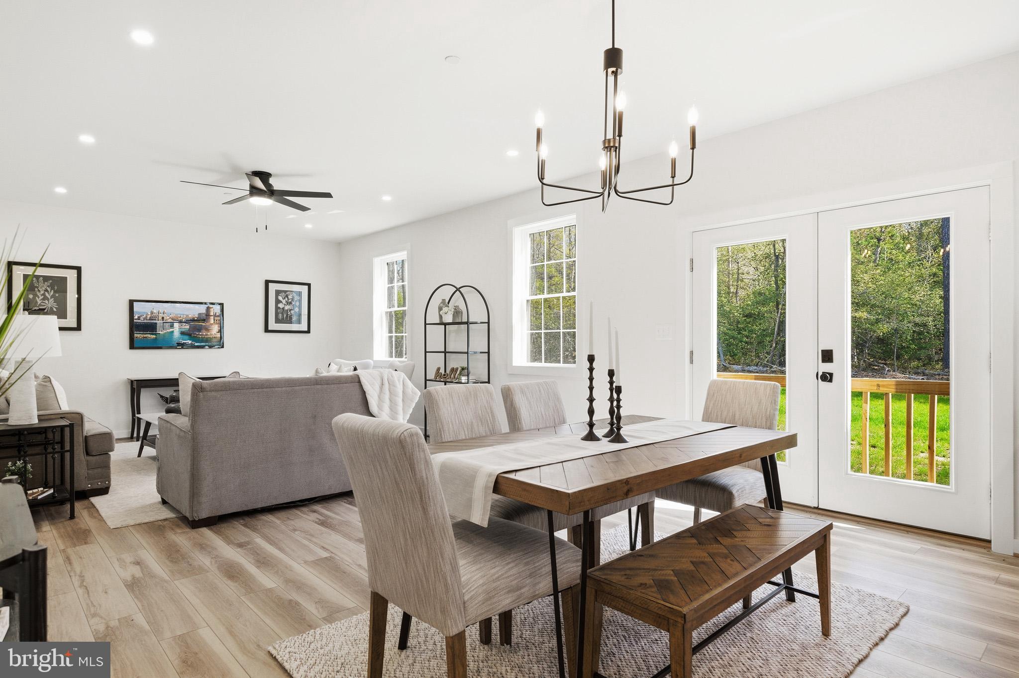 HAWKS NEST - Residential