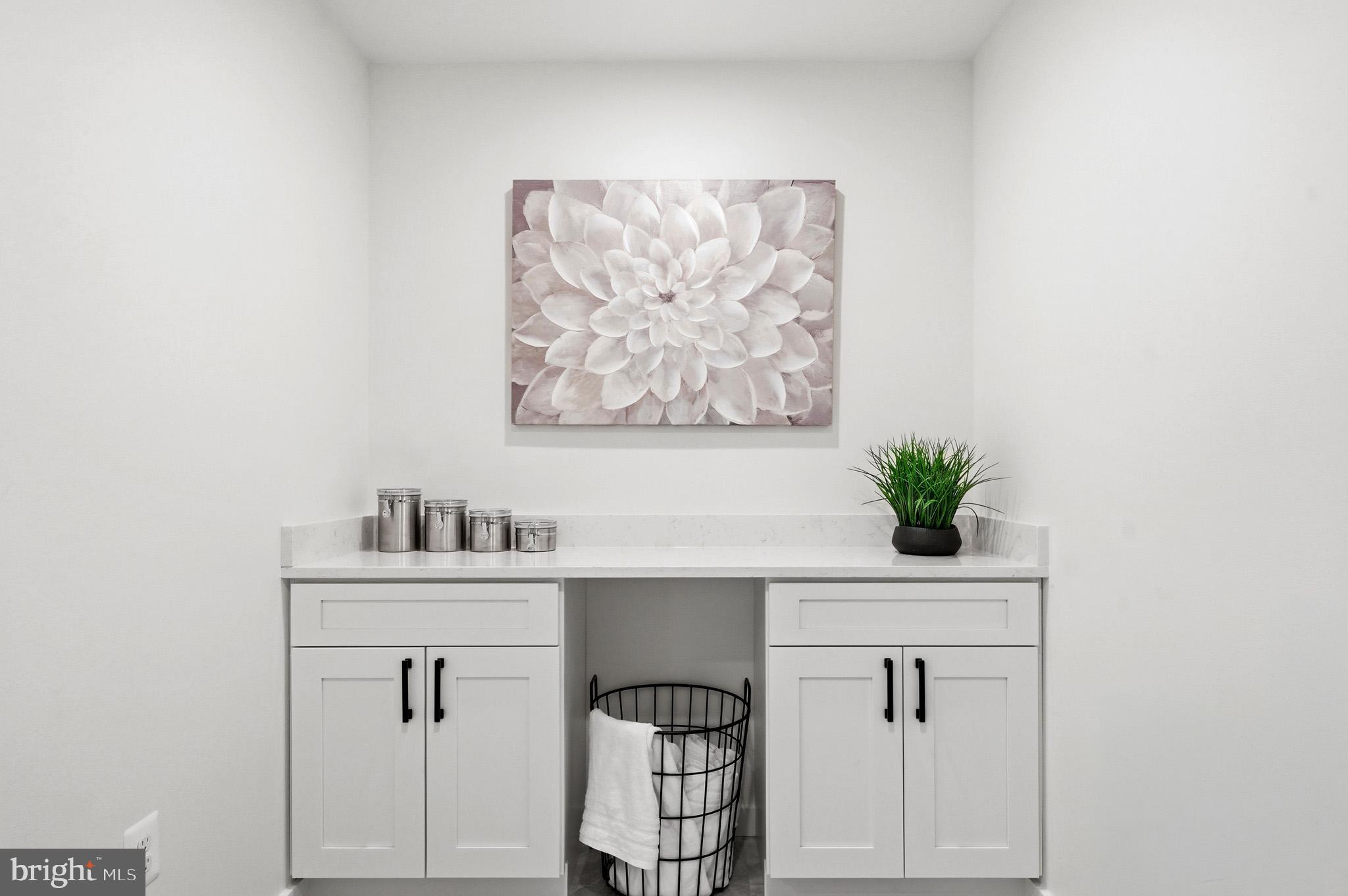 HAWKS NEST - Residential