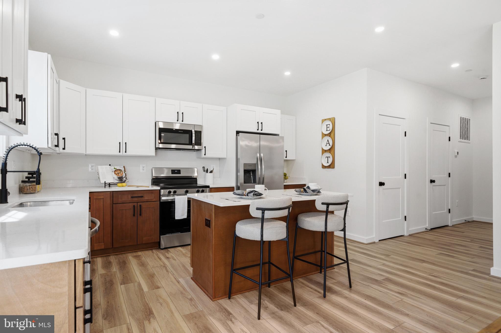 HAWKS NEST - Residential