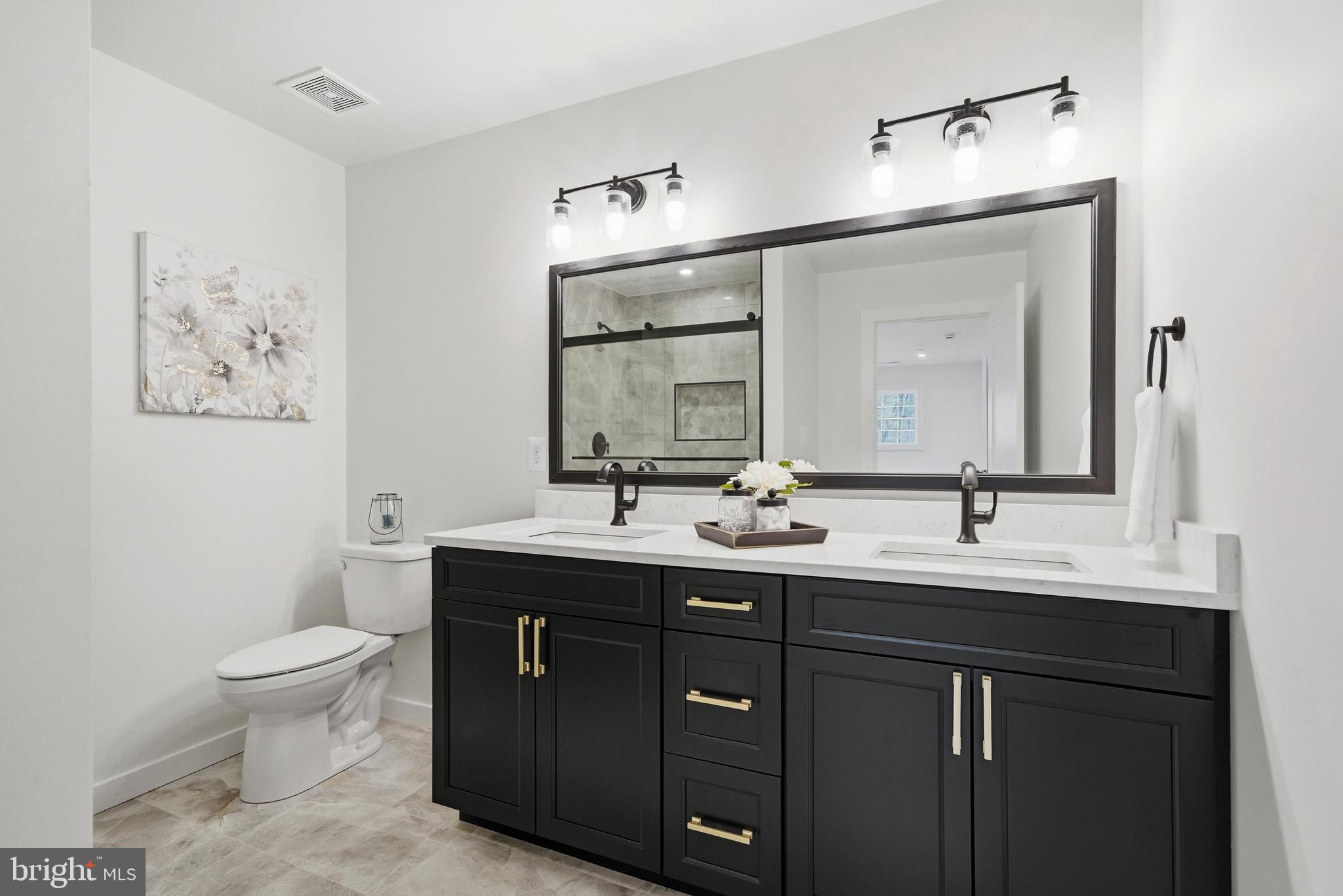 HAWKS NEST - Residential