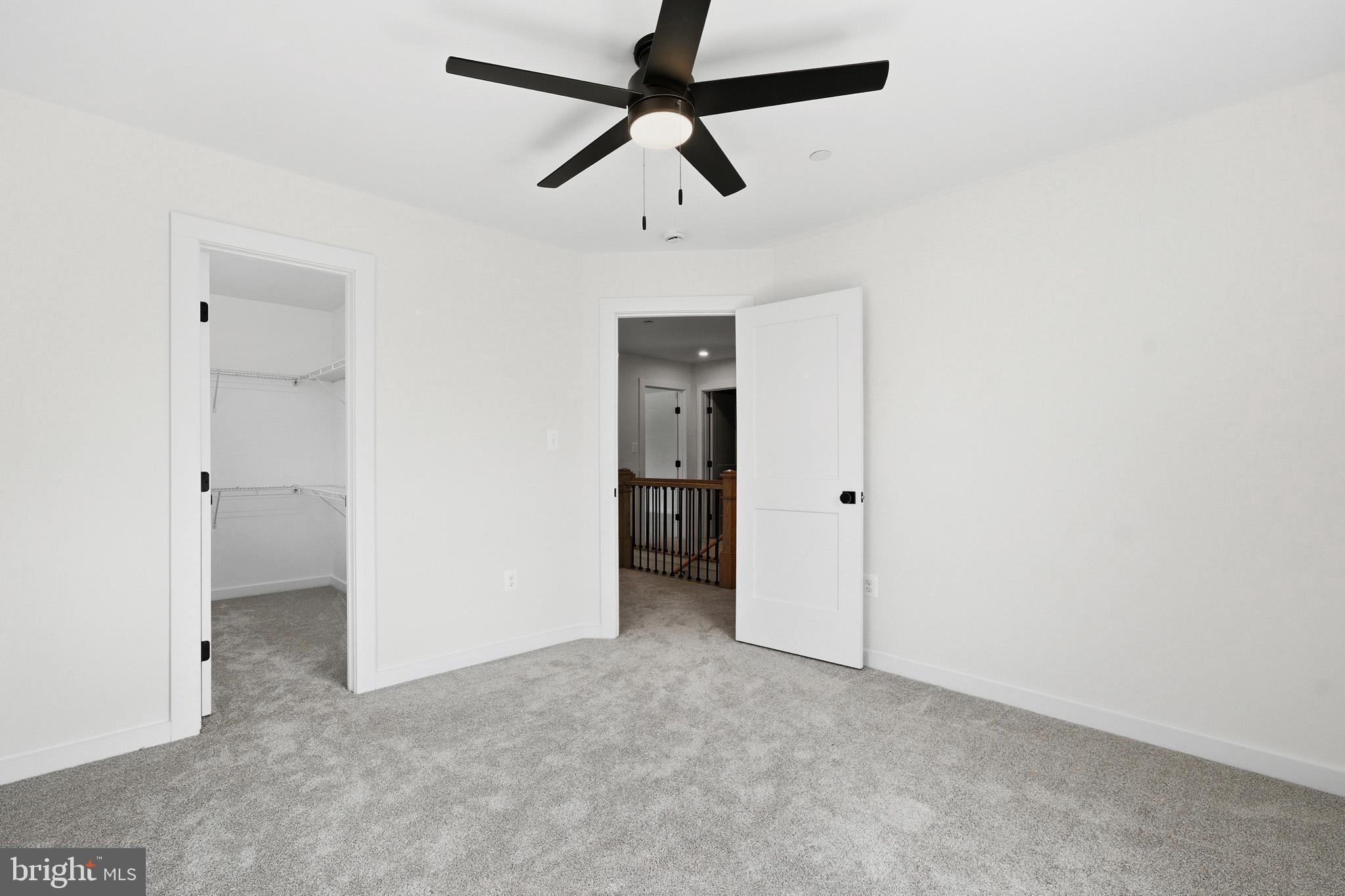 HAWKS NEST - Residential