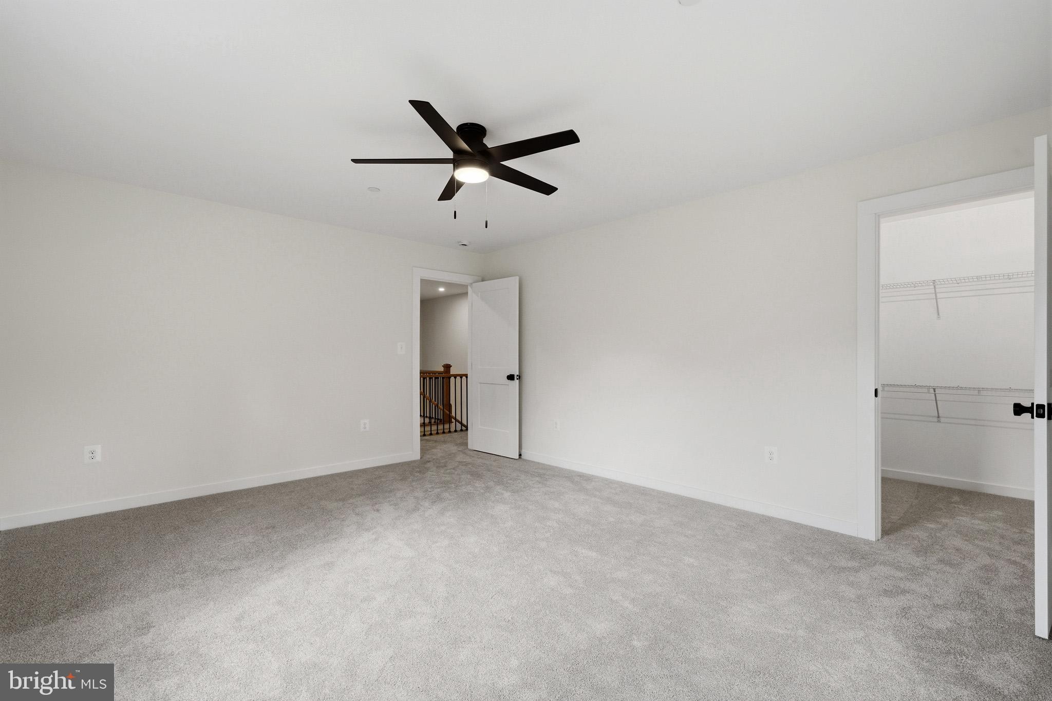 HAWKS NEST - Residential