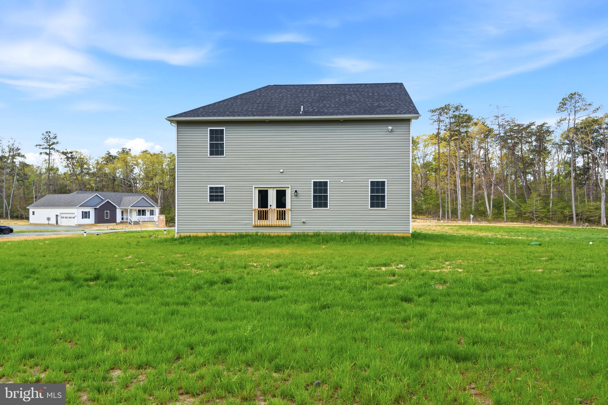 HAWKS NEST - Residential