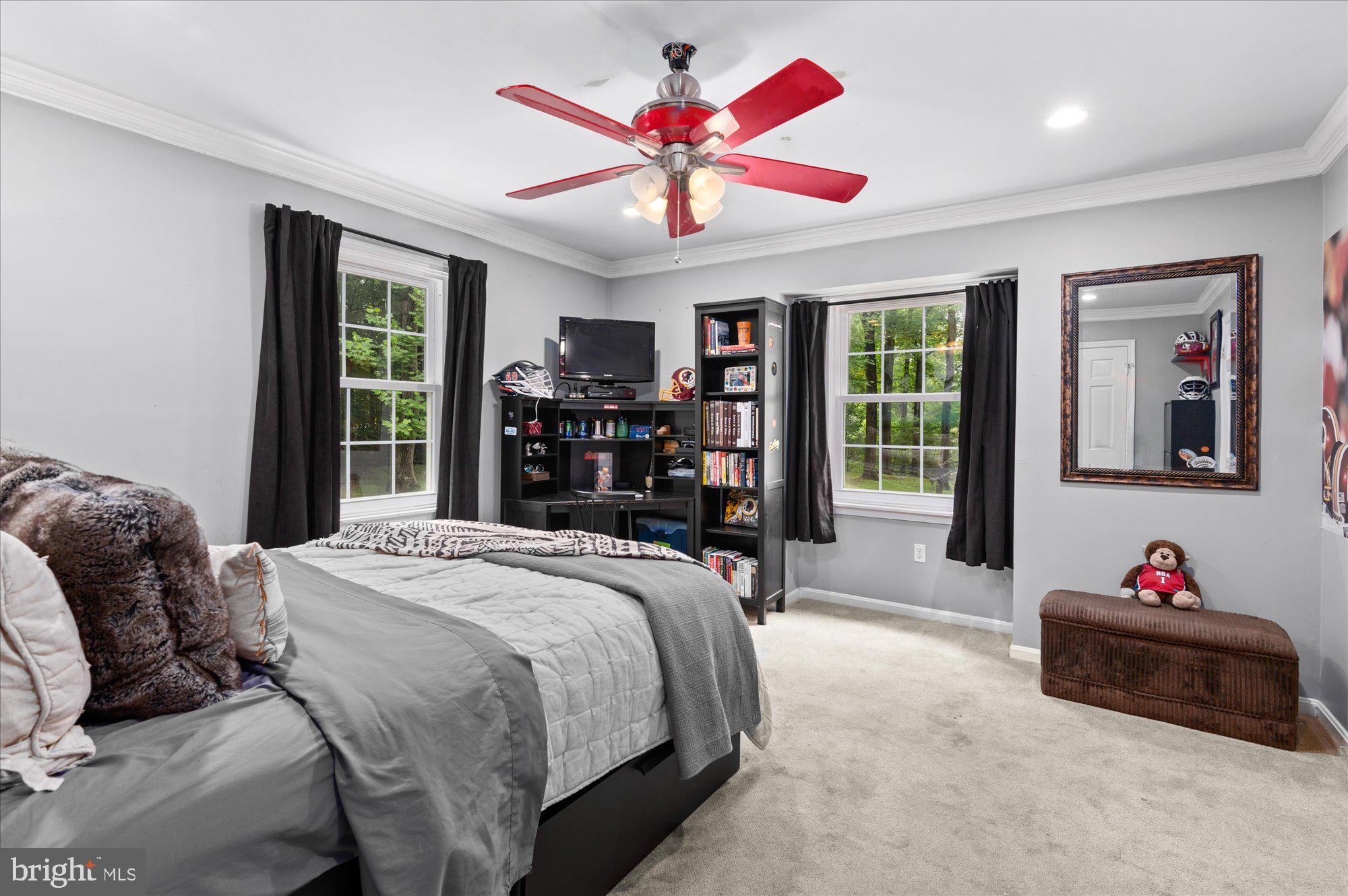 POTOMAC OUTSIDE - Residential