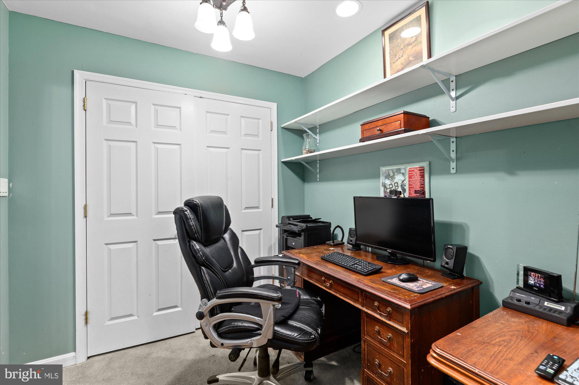 POTOMAC OUTSIDE - Residential