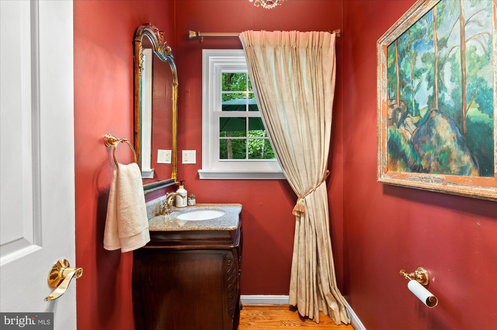 POTOMAC OUTSIDE - Residential