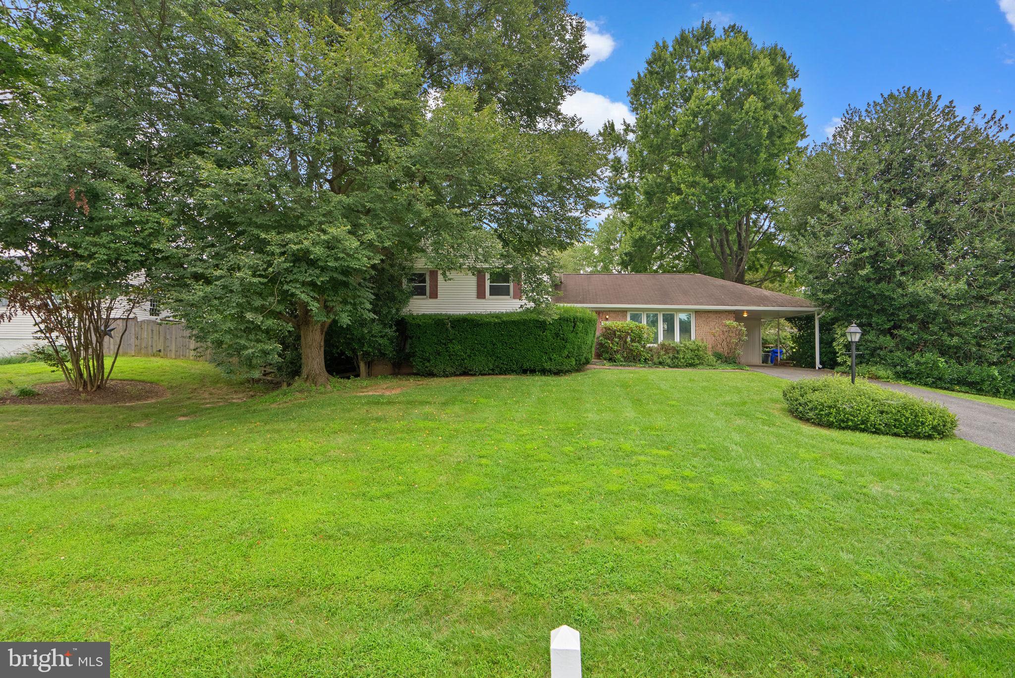 4004 BRIARS ROAD