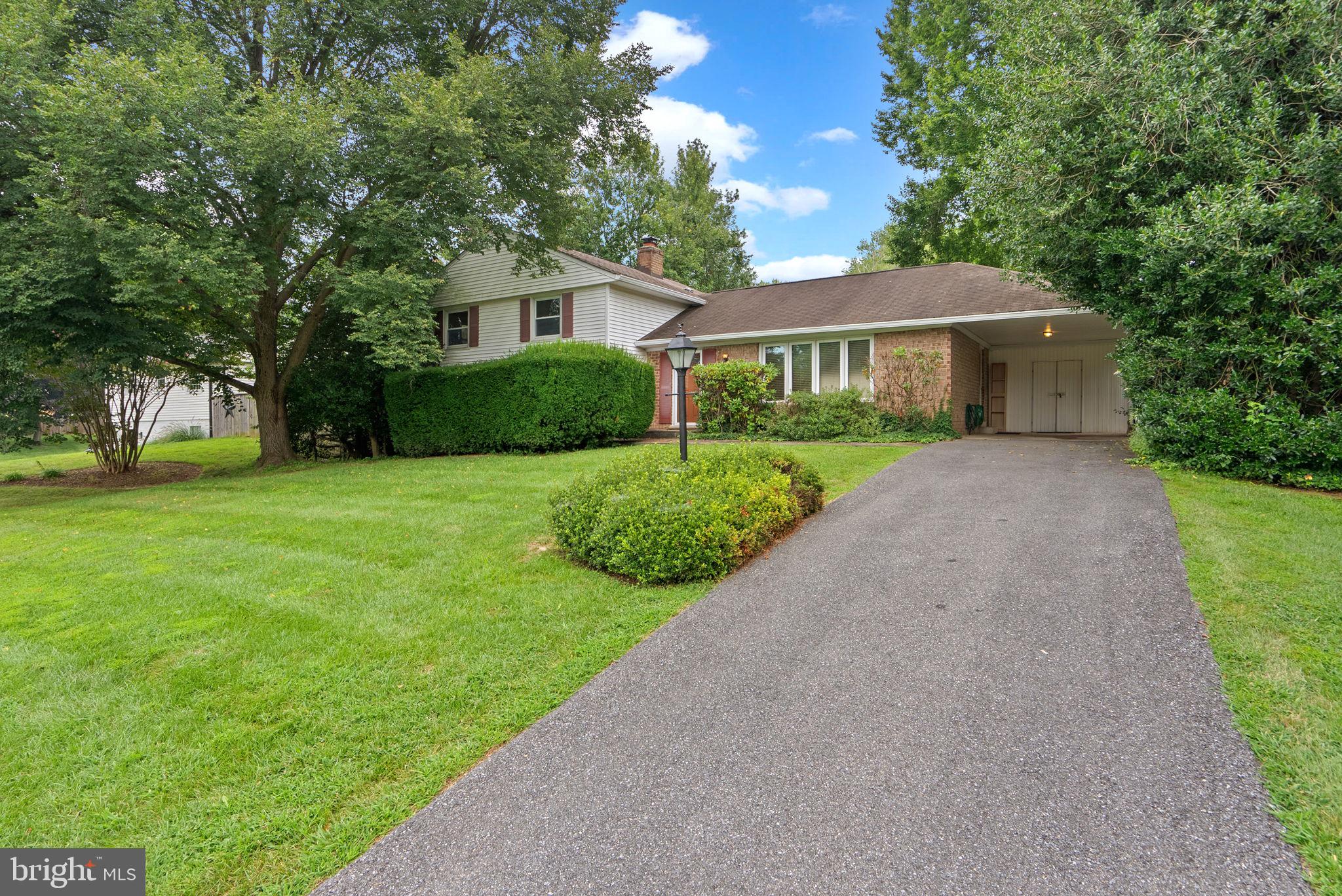 4004 BRIARS ROAD