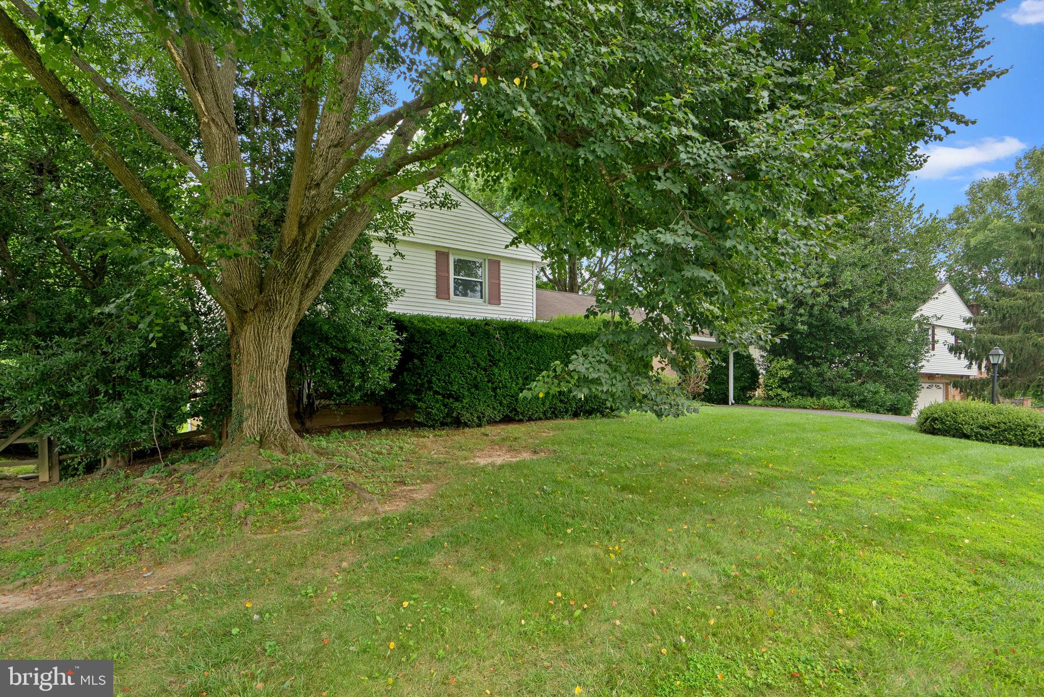 4004 BRIARS ROAD