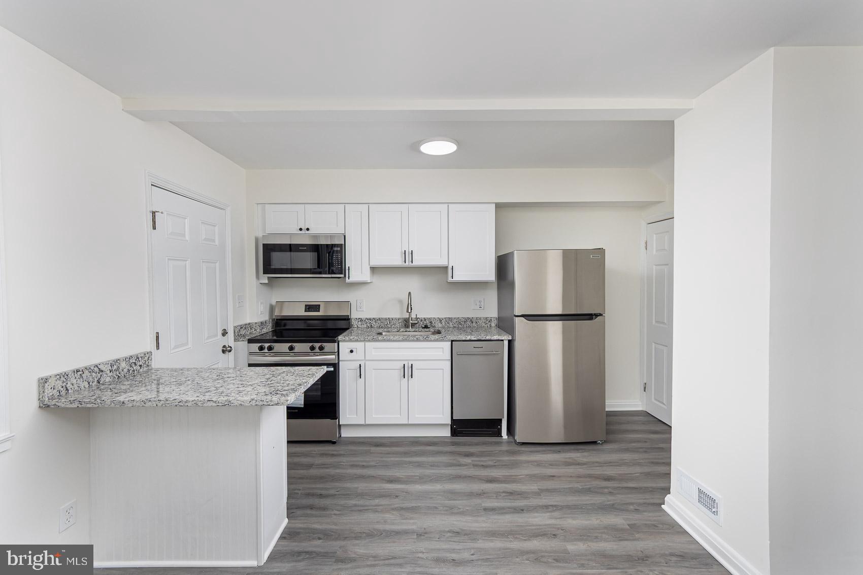 EASTWOOD - Residential