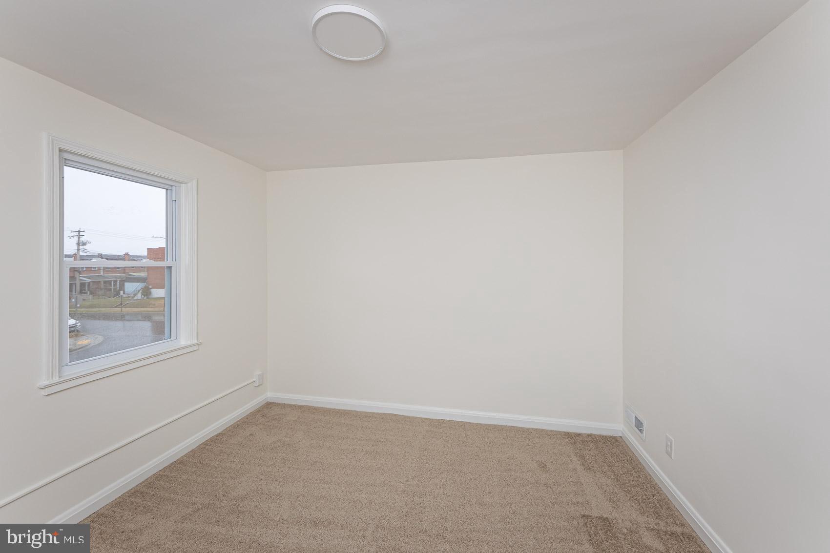 EASTWOOD - Residential