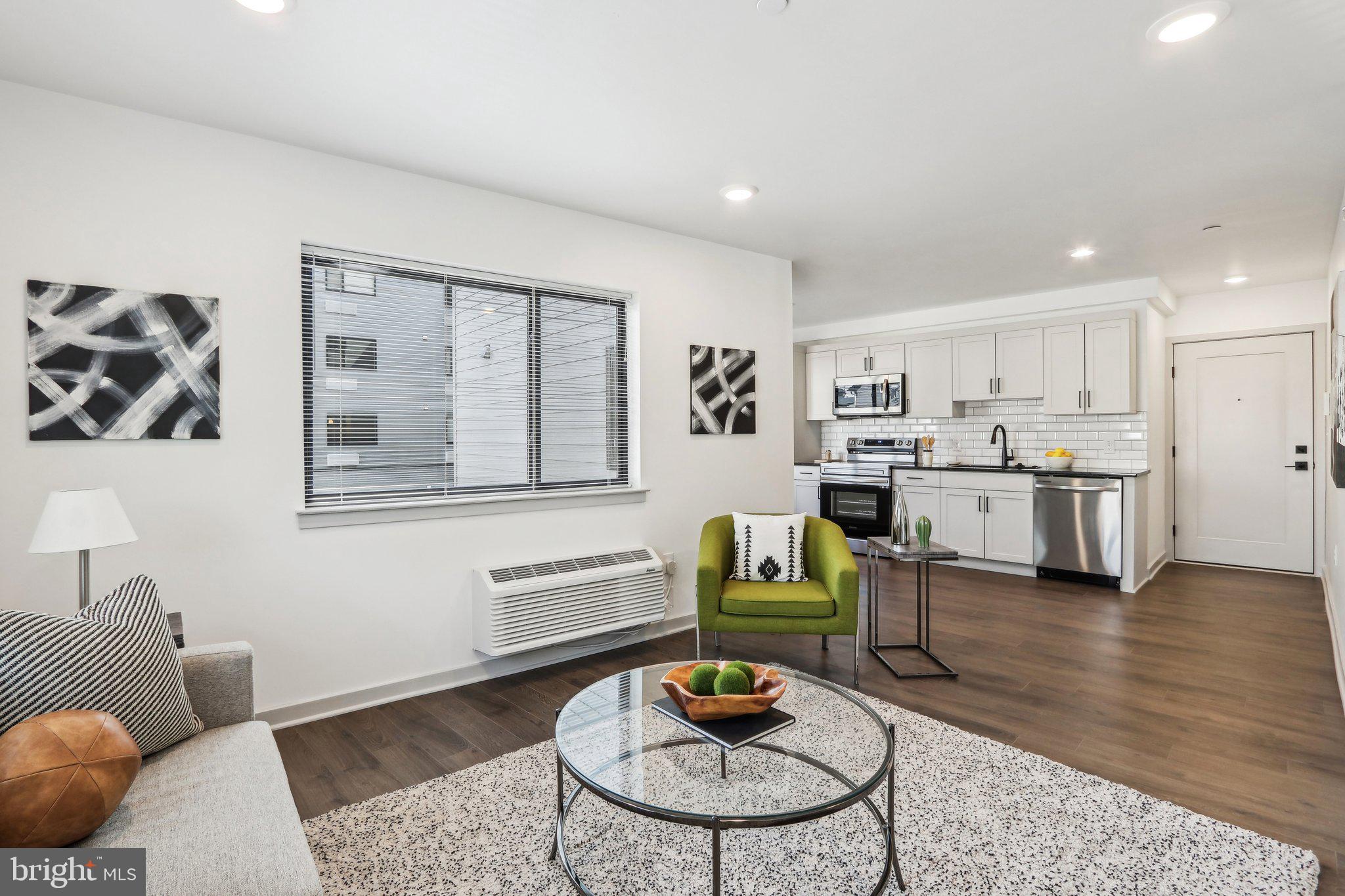 ROXBOROUGH - Residential Lease
