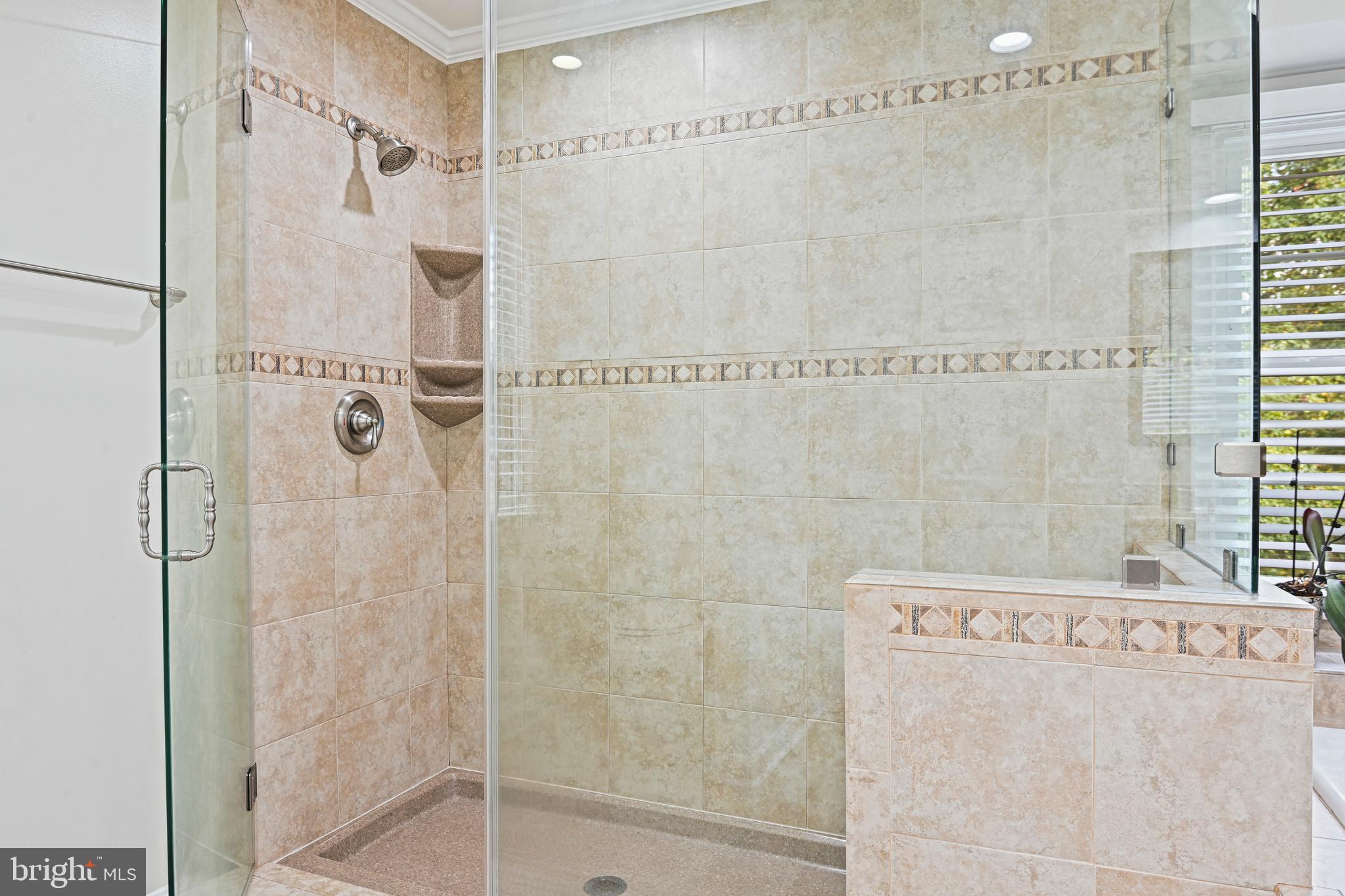 CHANTILLY HIGHLANDS - Residential