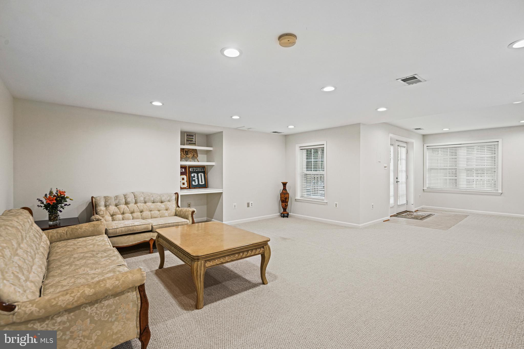 CHANTILLY HIGHLANDS - Residential