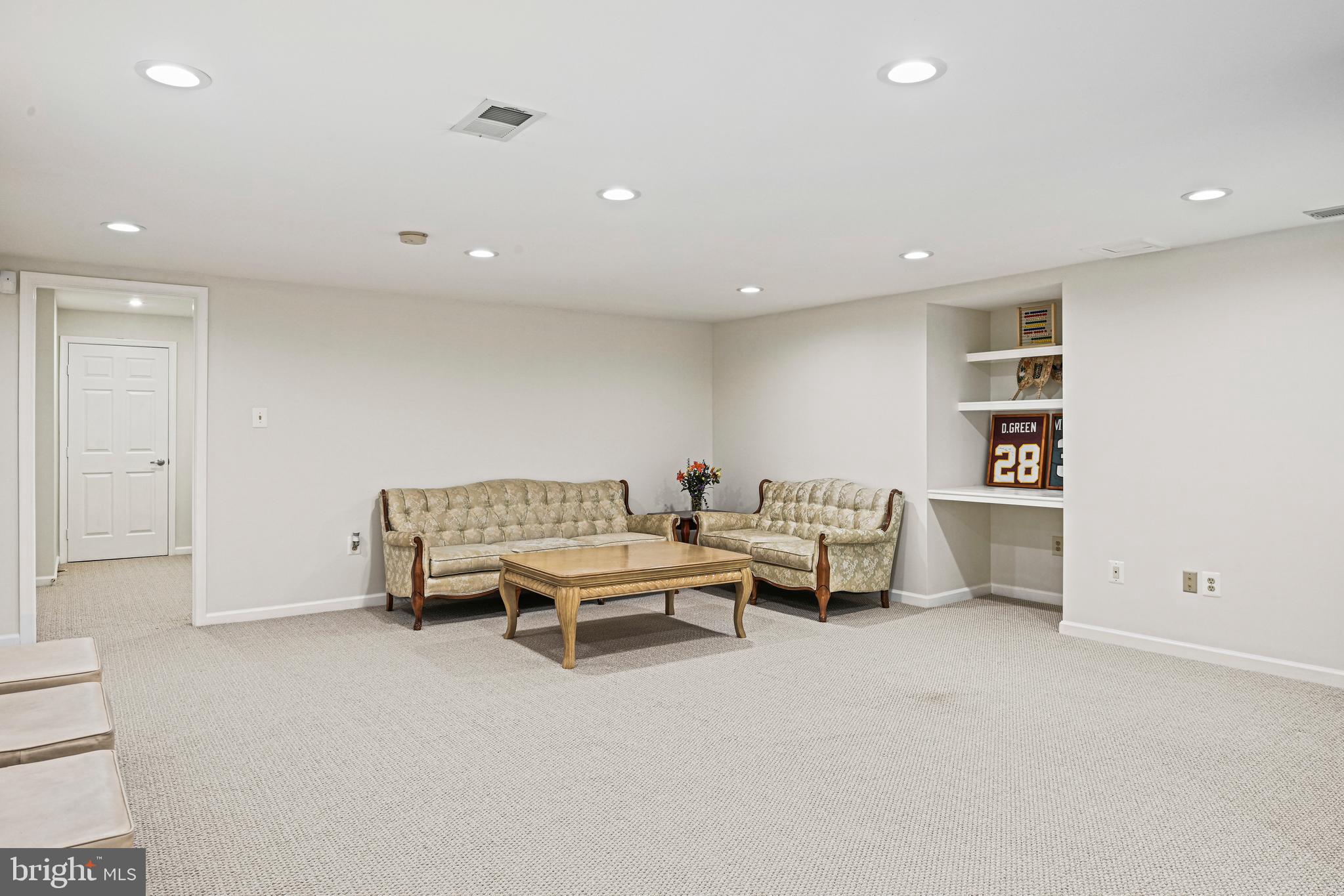 CHANTILLY HIGHLANDS - Residential