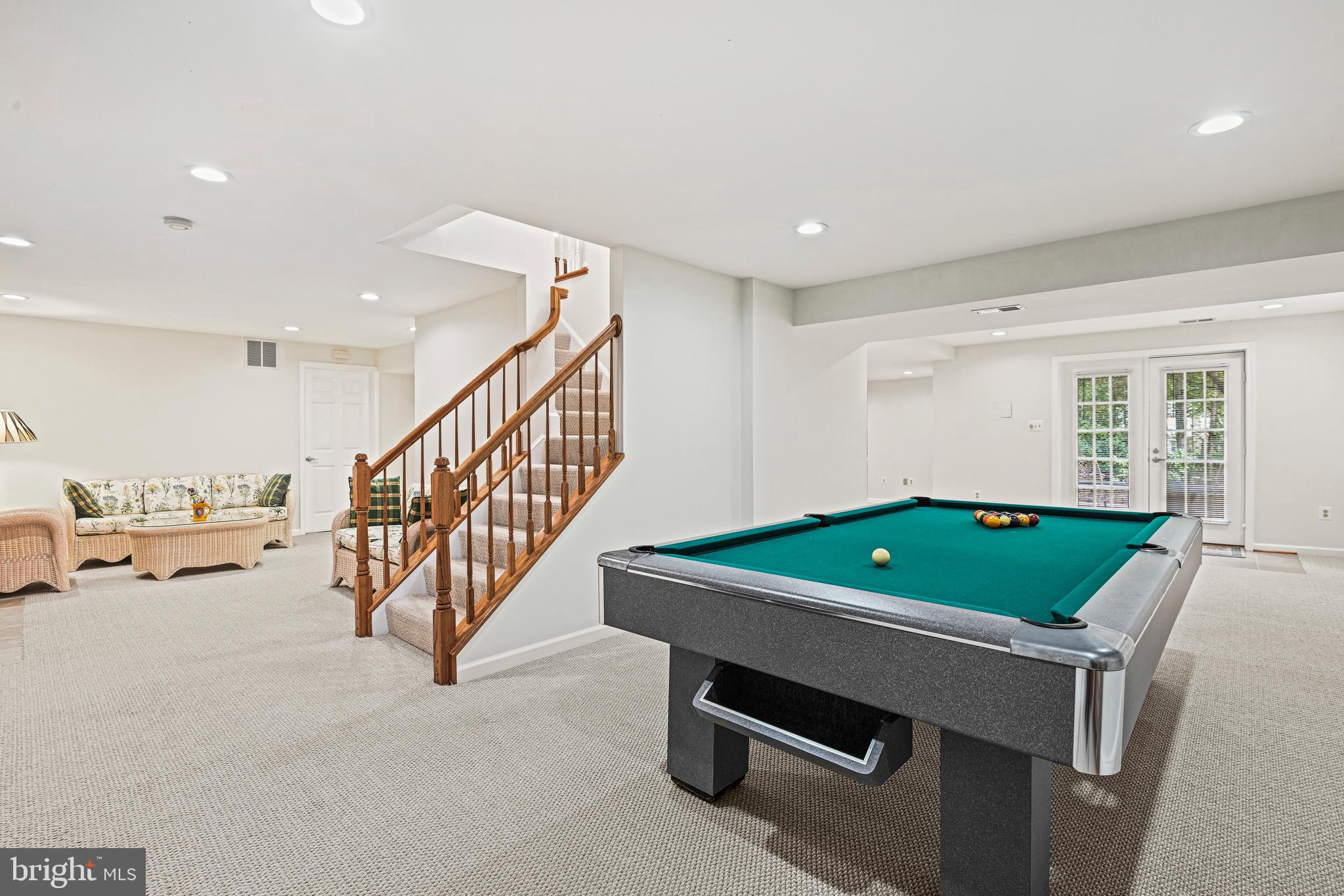 CHANTILLY HIGHLANDS - Residential