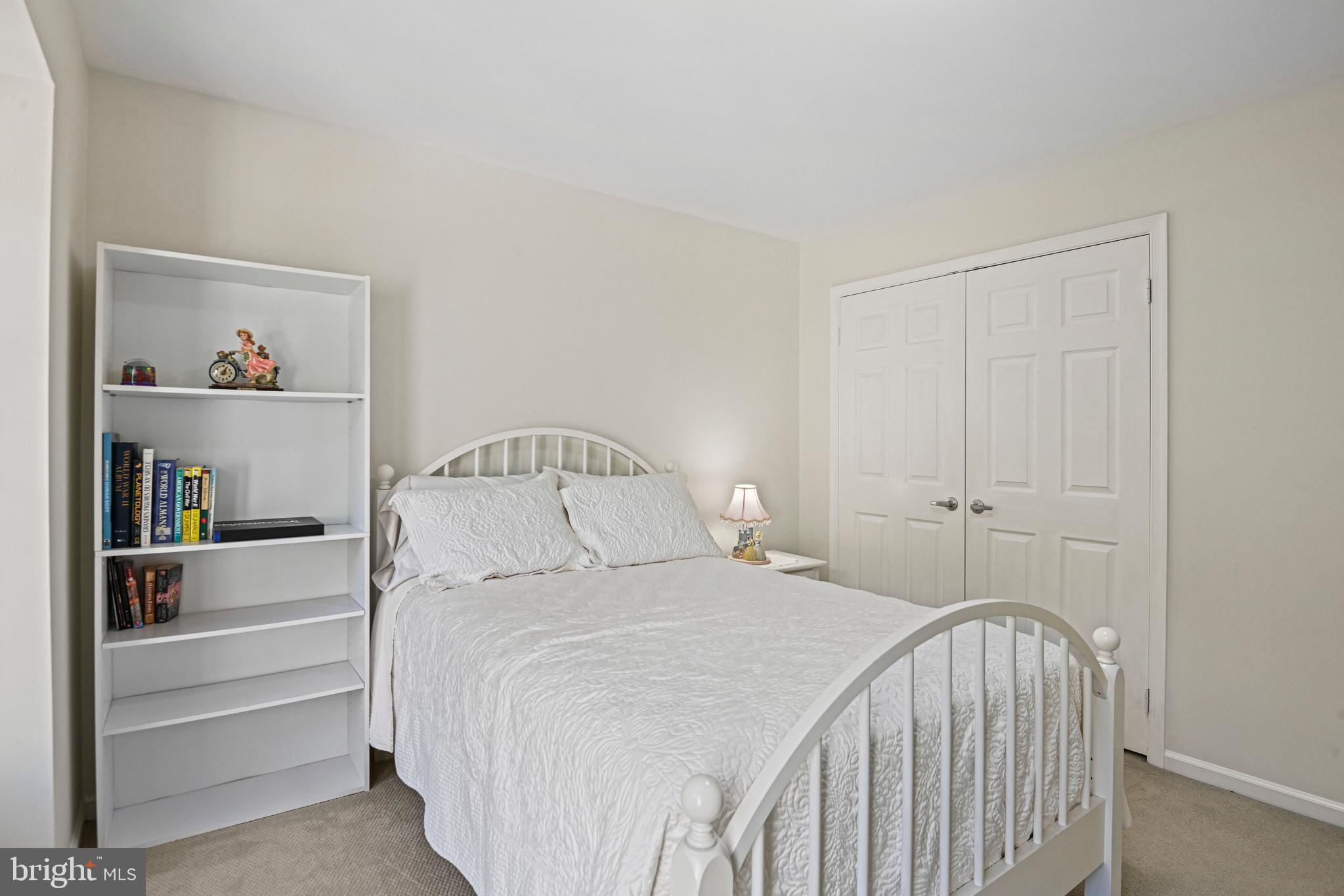 CHANTILLY HIGHLANDS - Residential