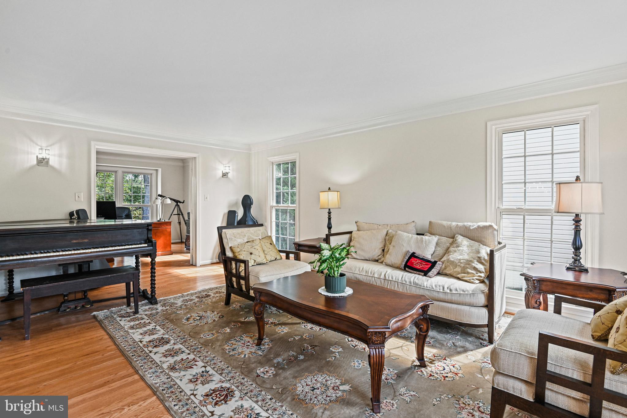 CHANTILLY HIGHLANDS - Residential