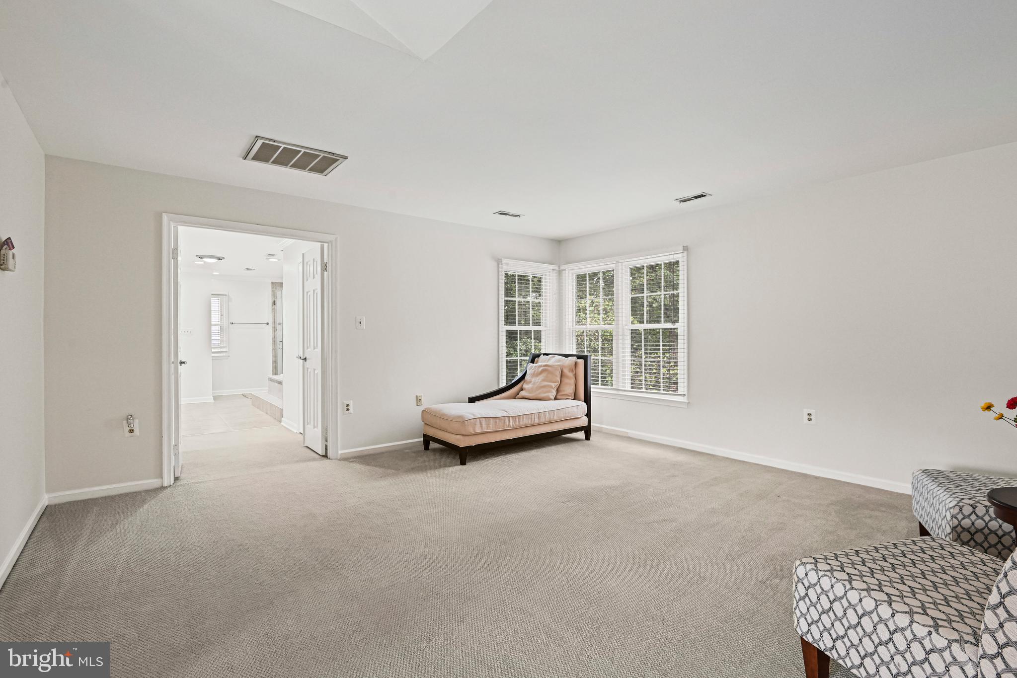 CHANTILLY HIGHLANDS - Residential