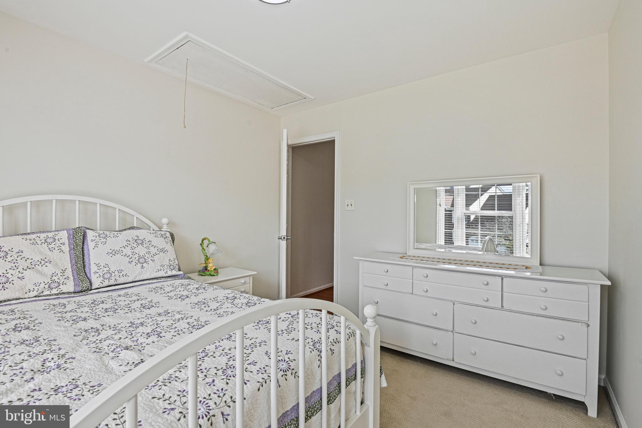 CHANTILLY HIGHLANDS - Residential