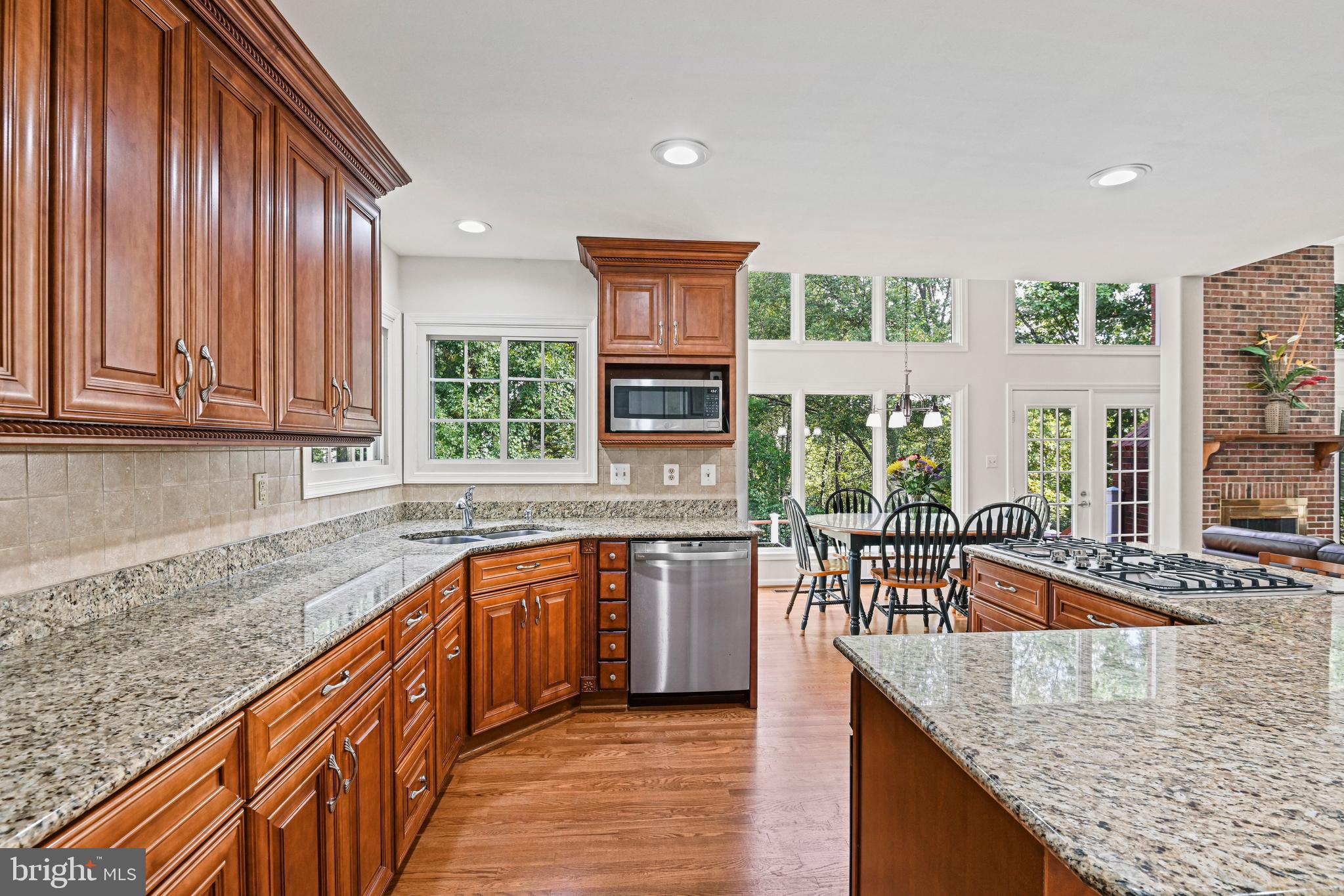 CHANTILLY HIGHLANDS - Residential