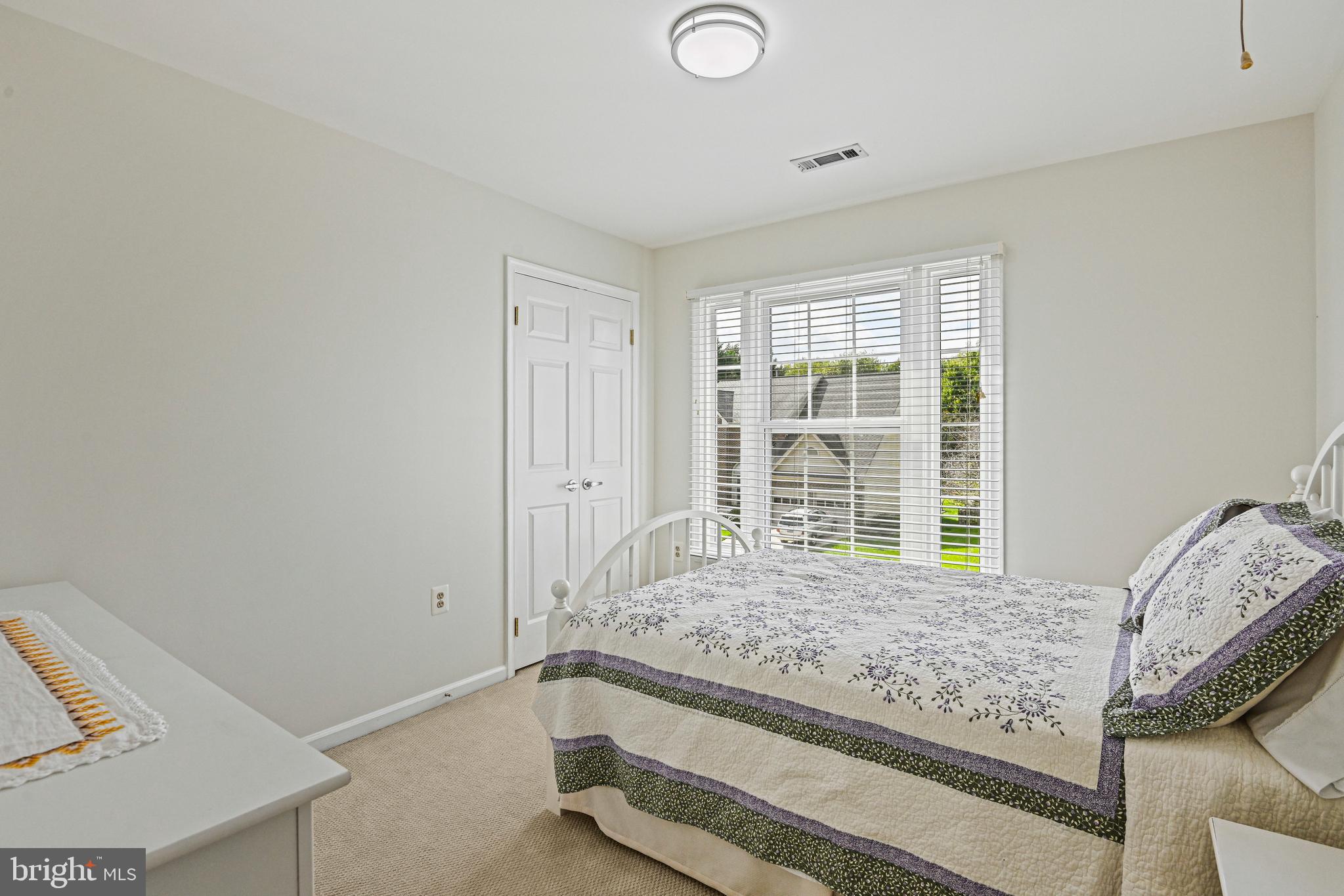 CHANTILLY HIGHLANDS - Residential