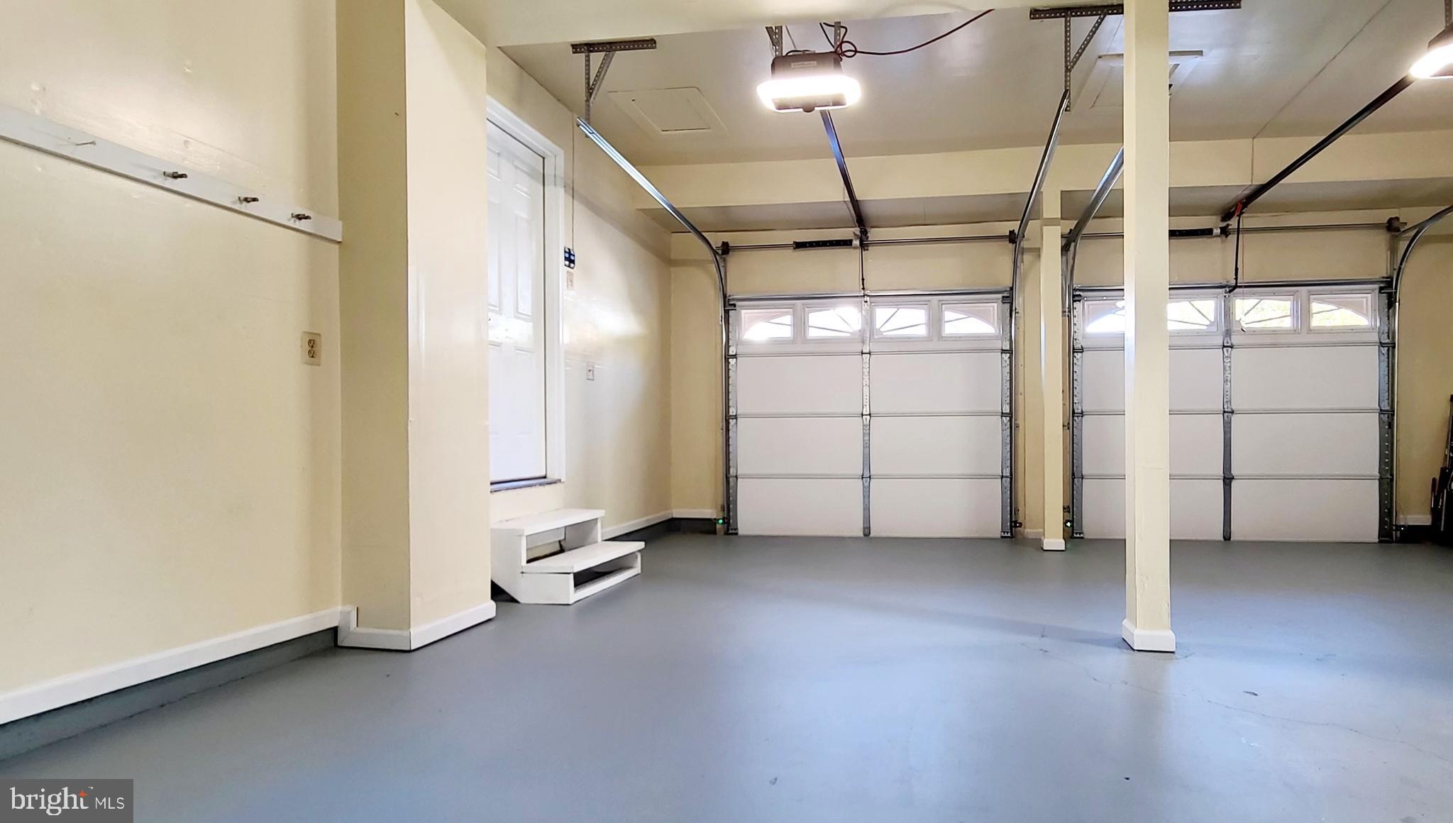 CHANTILLY HIGHLANDS - Residential