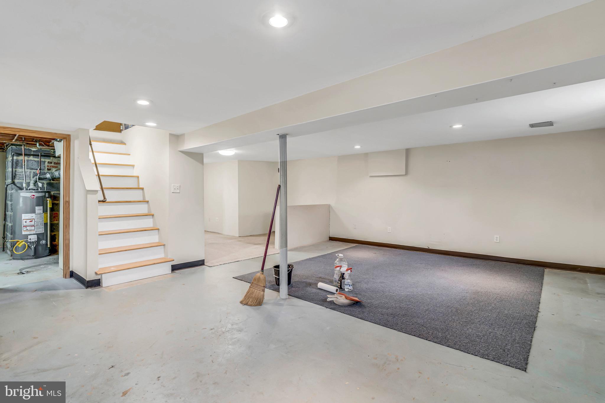 CARMODY HILLS - Residential