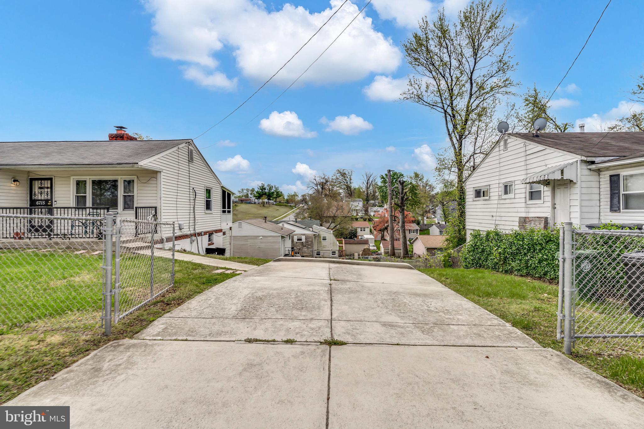 CARMODY HILLS - Residential