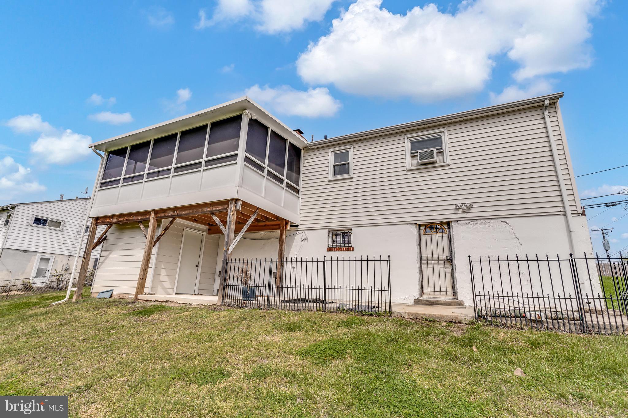 CARMODY HILLS - Residential